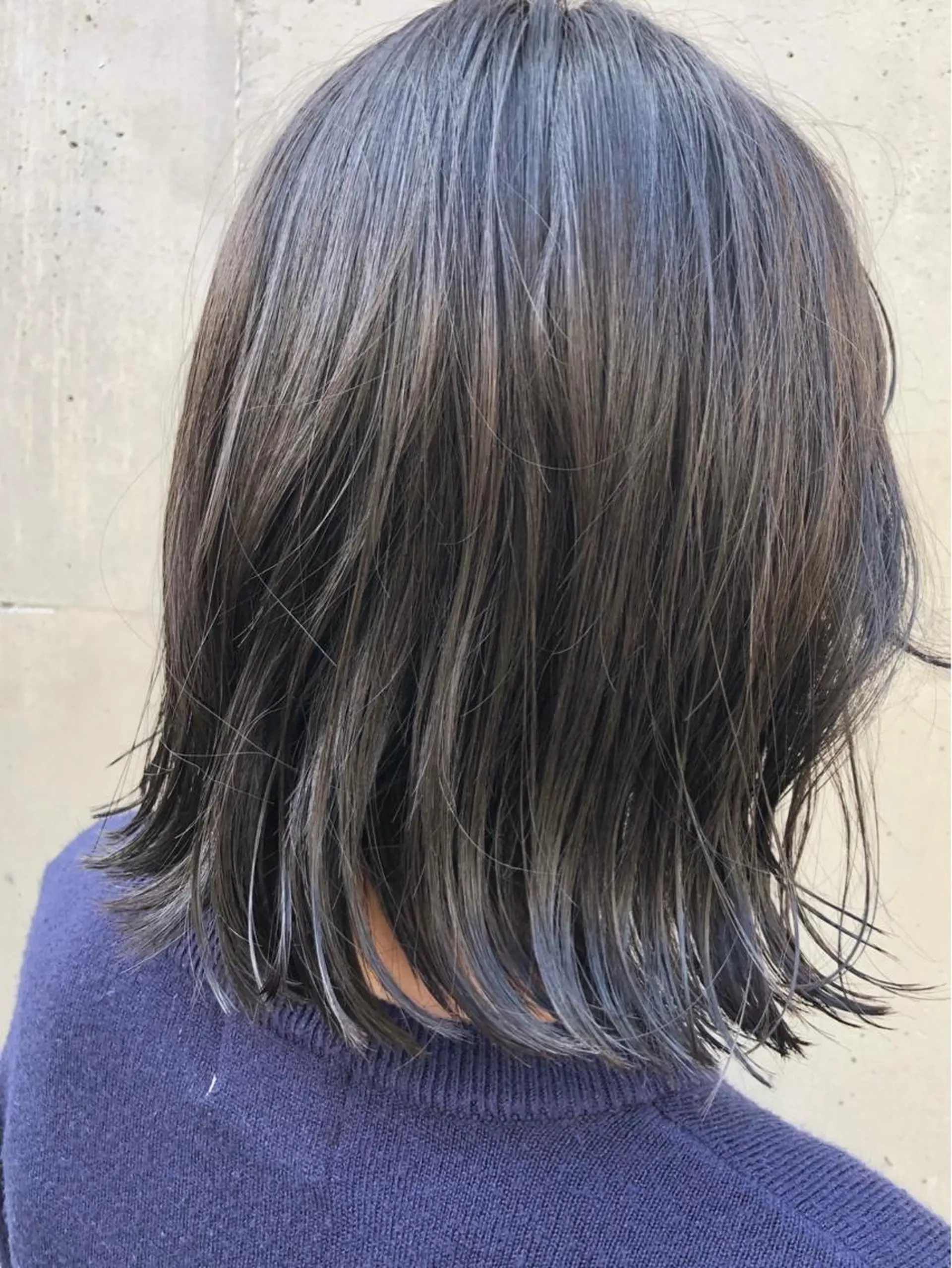 ショート アッシュ 外ハネヘア ヘアカラー お気に入り数2.3万 🏆SHO🏆のヘアスタイル