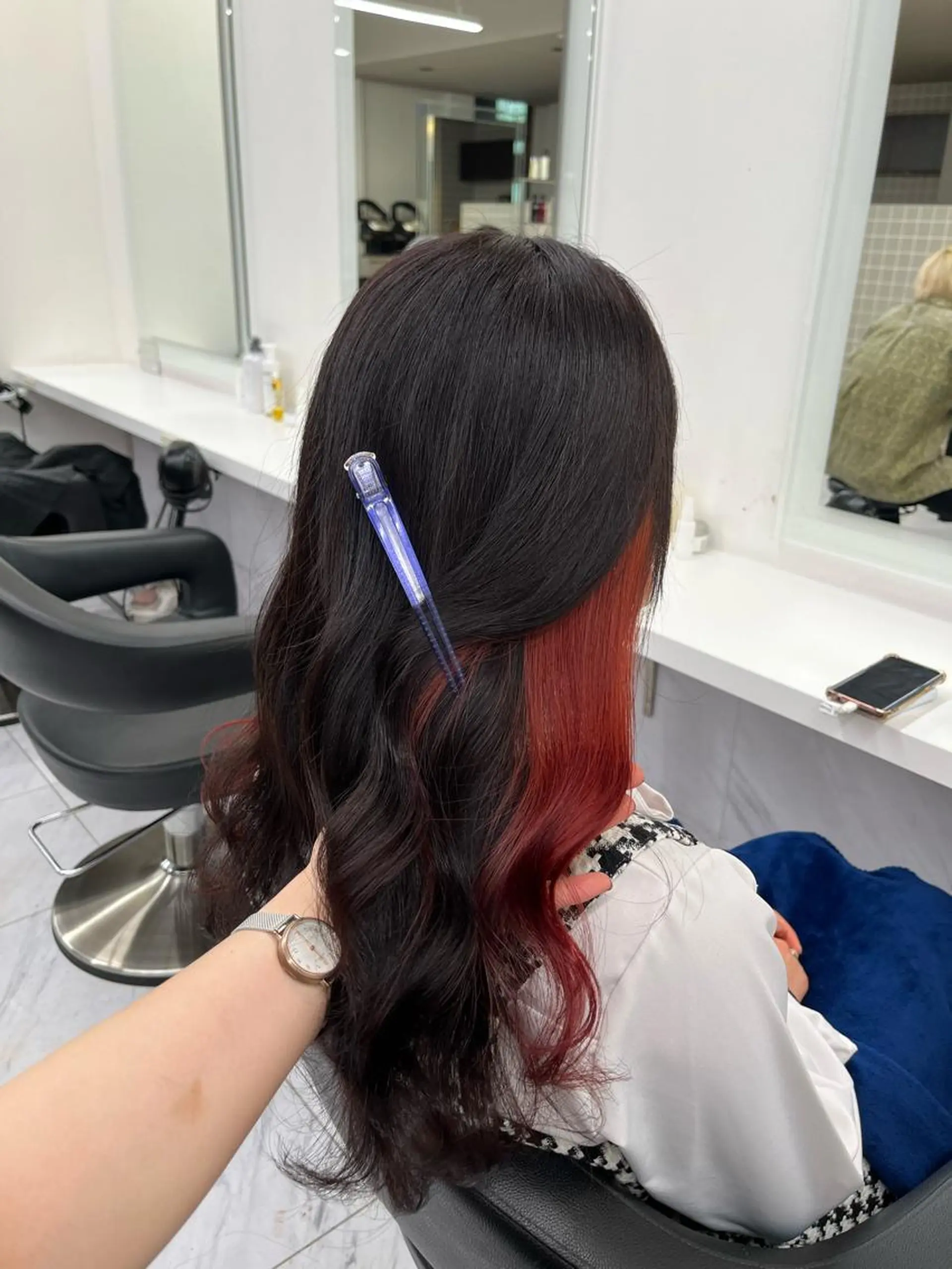 ミディアム ヘアカラー トリートメント ヘッドスパ ヘアセット 寒色＆ブリーチ特化 寒色MiOのヘアスタイル