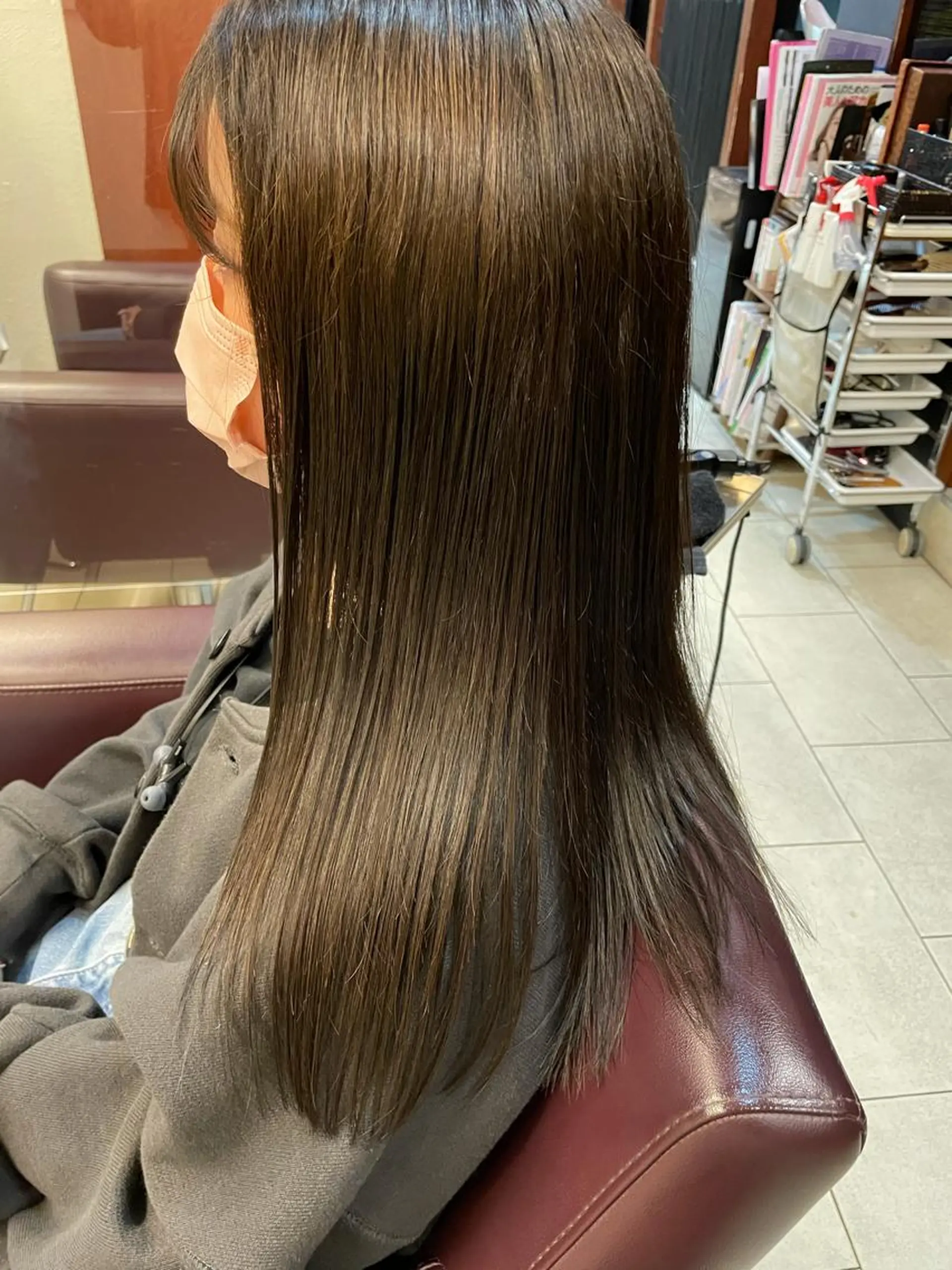 セミロング カット こすげひろと カラー講師のヘアスタイル