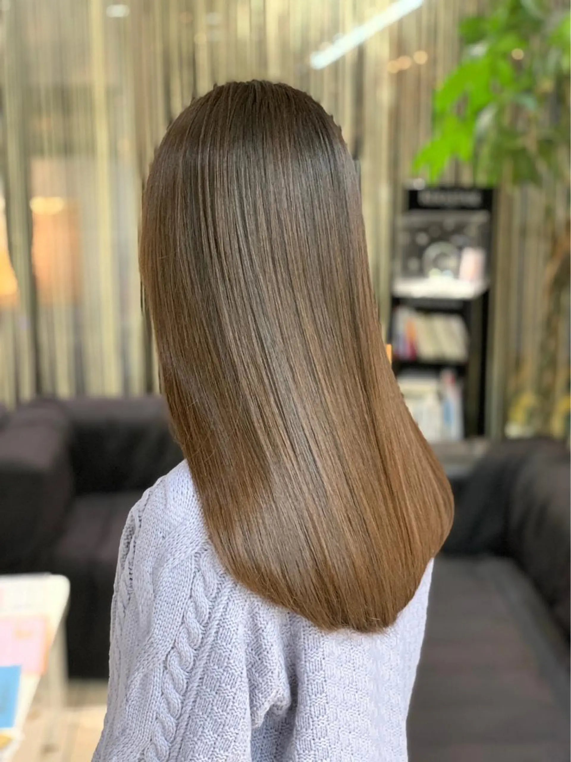 ロング 瀬川 茉衣子のヘアスタイル