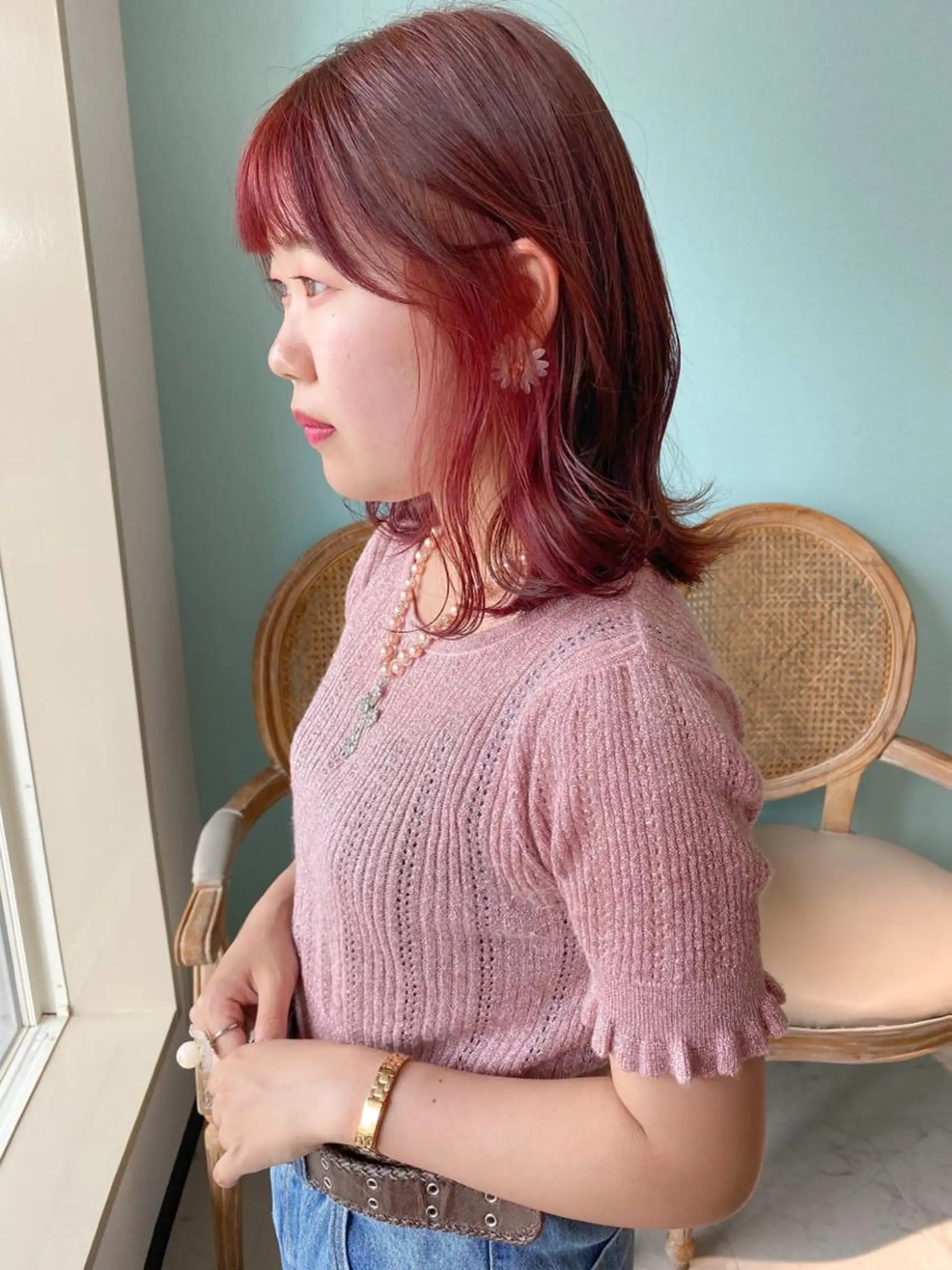 セミロング カラー 藤井 貴美子のヘアスタイル