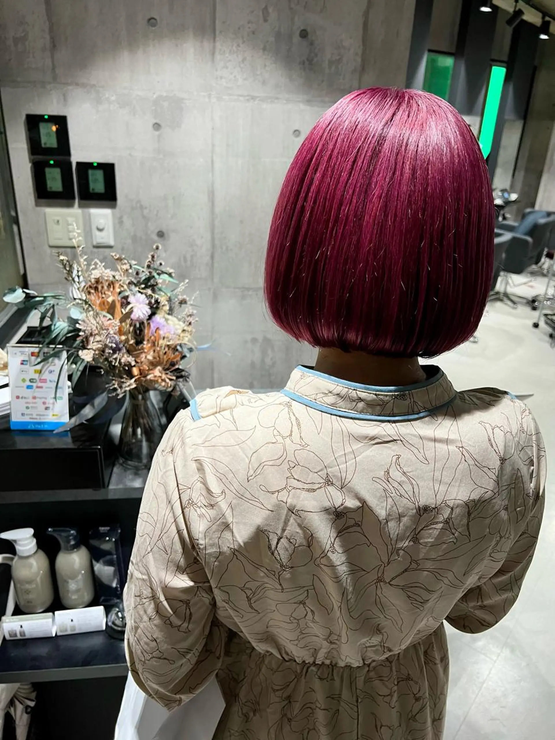 セミロング カラー ピンクカラー ボブ mimiiy梅田 中崎町ハイトーンのヘアスタイル