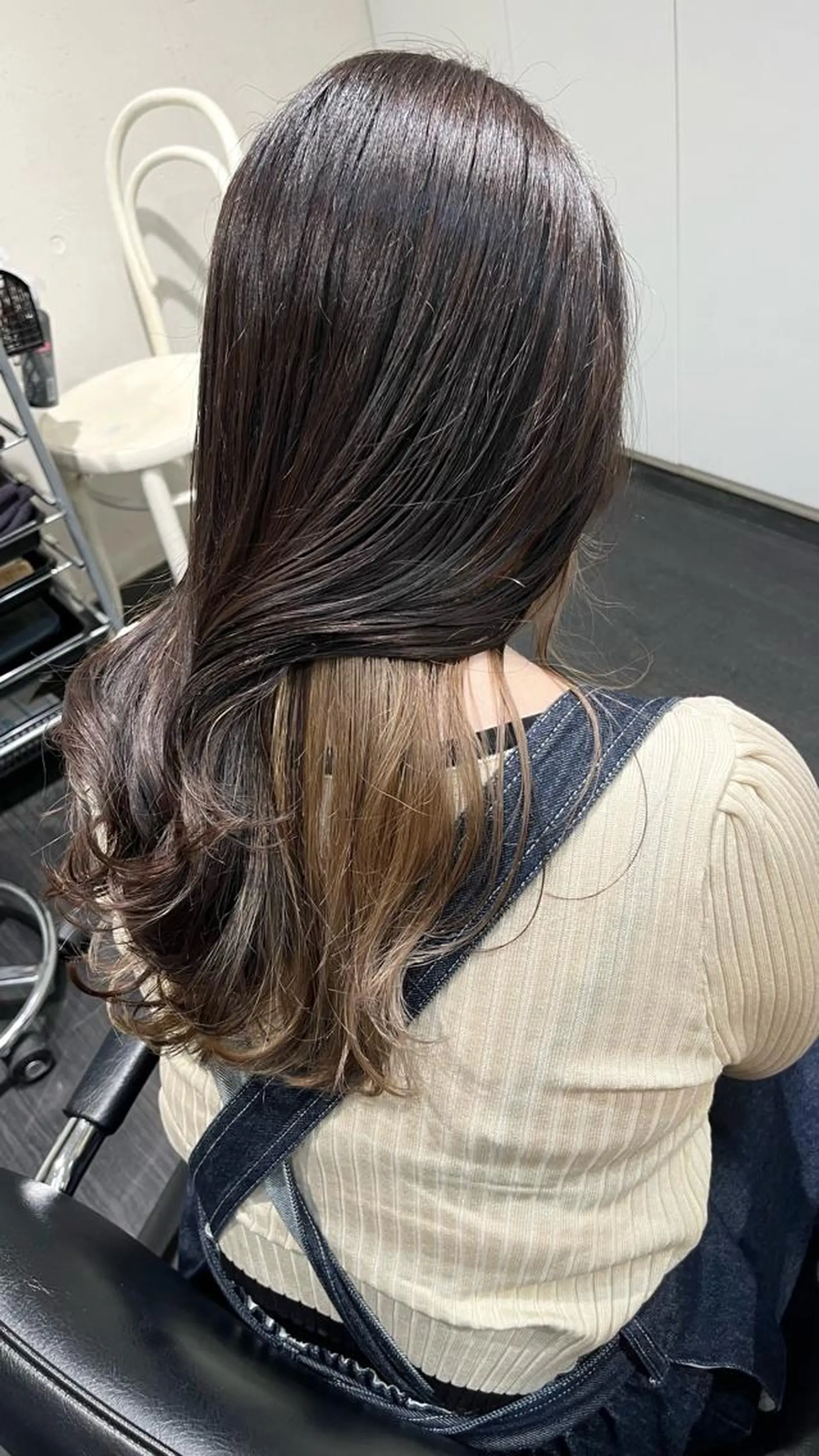 ロング カラー ベージュカラー 細田 碧のヘアスタイル