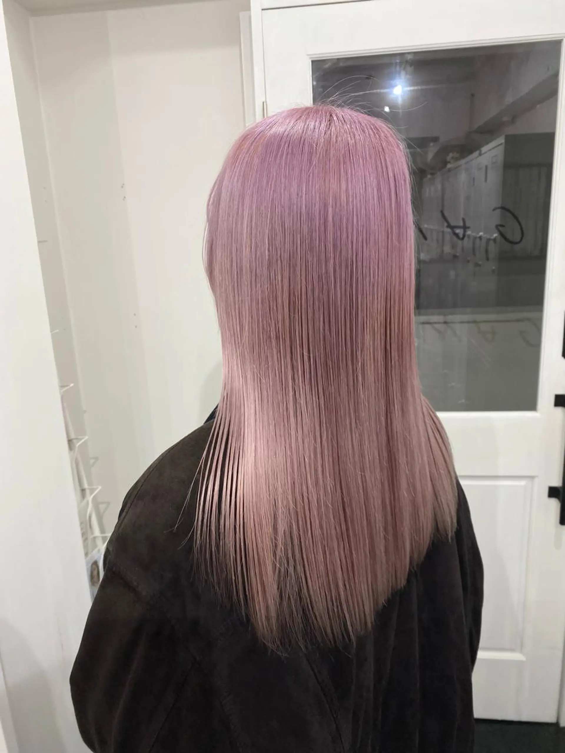 セミロング カラー ブリーチ ラベンダーカラー ピンクカラー ピンクラベンダー 楓🦋韓国系レイヤー / 透明感カラー🤍のヘアスタイル