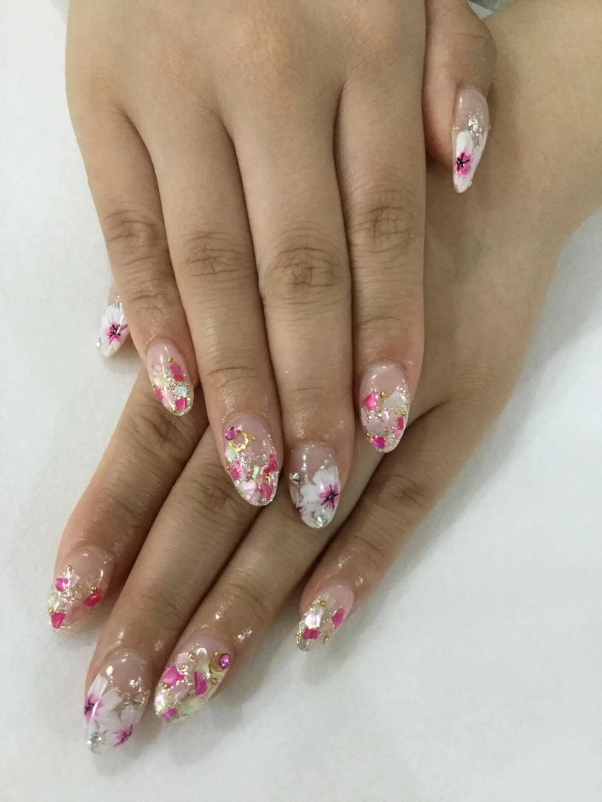 ネイル ハンドネイル 💎🐰 saki. m 🐰💎のネイルデザイン