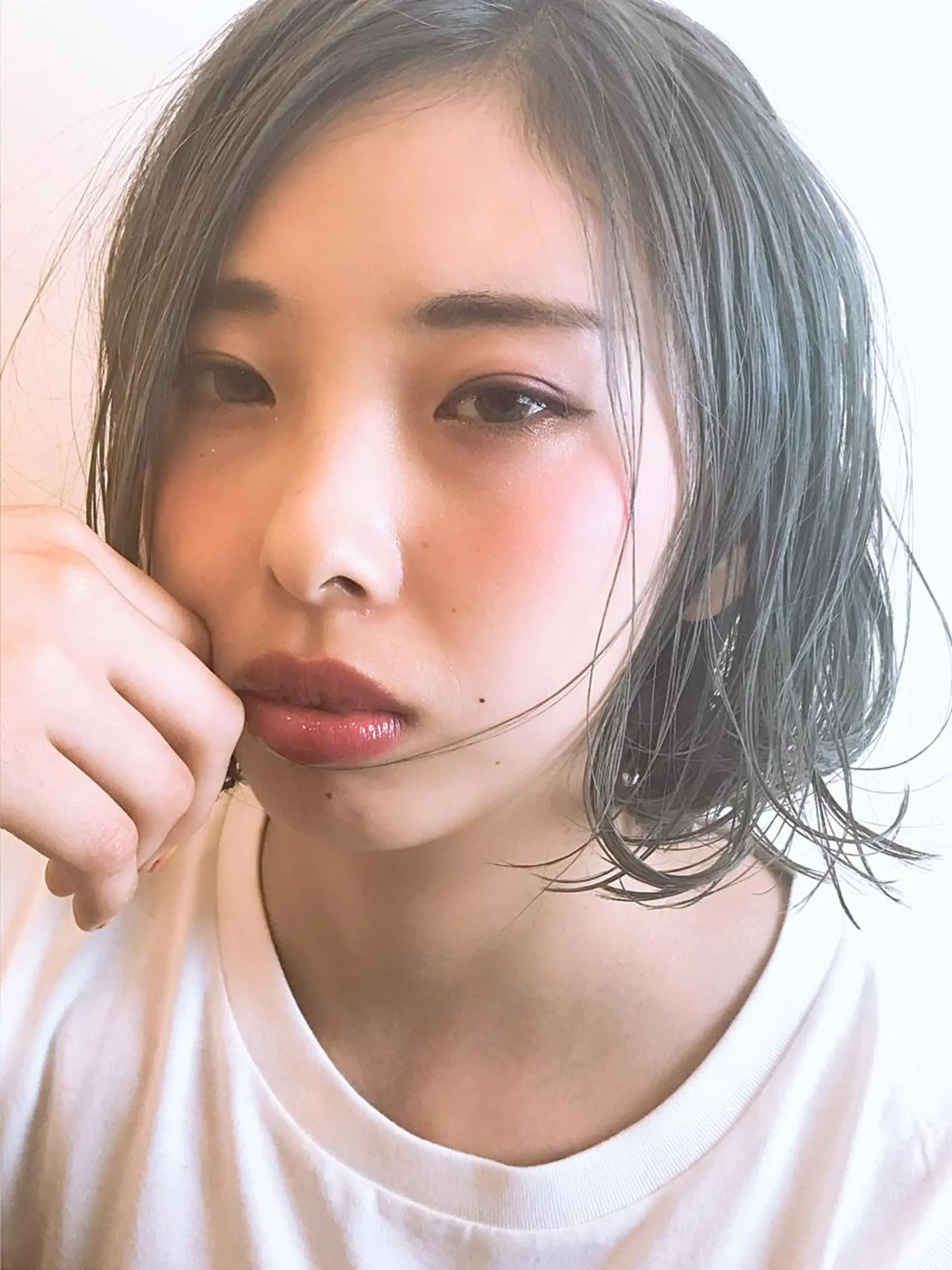 ミディアム カラー パーマ アッシュ ダブルカラー グレージュ トータルビューティー K:R鶴川のヘアスタイル