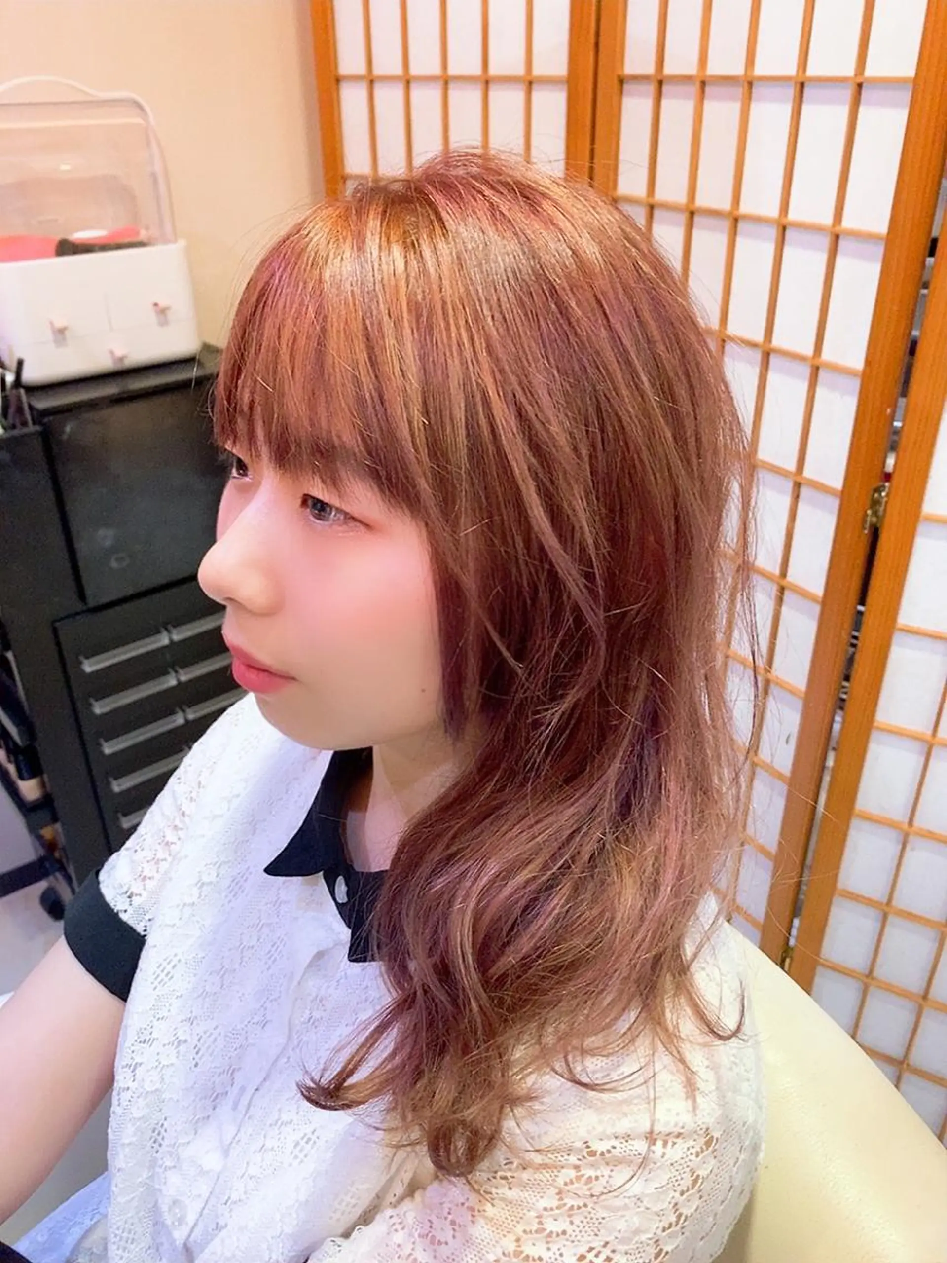 セミロング カラー 韓国風🇰🇷うる艶 レイヤー/海青🫧のヘアスタイル
