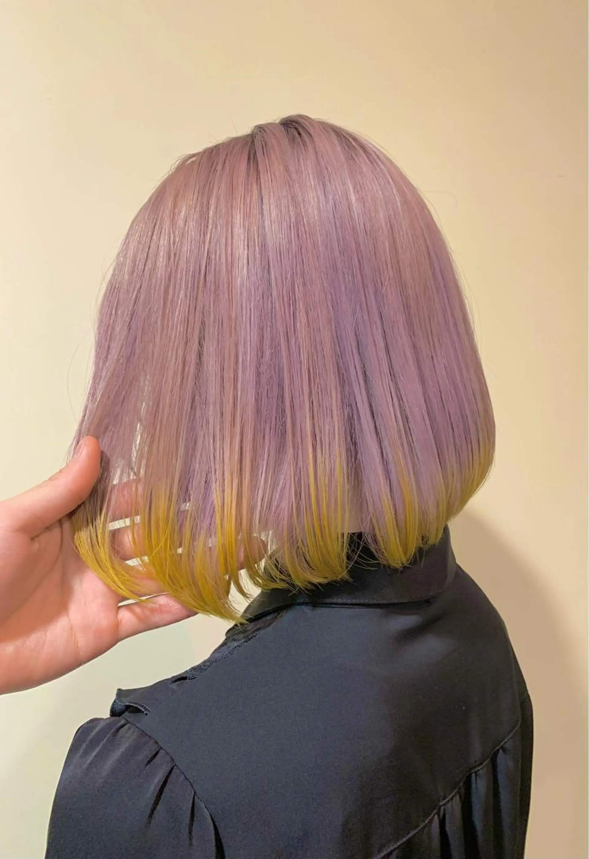 ショート カラー 💫レイヤーカット✨ 透明感カラー工藤雄大のヘアスタイル