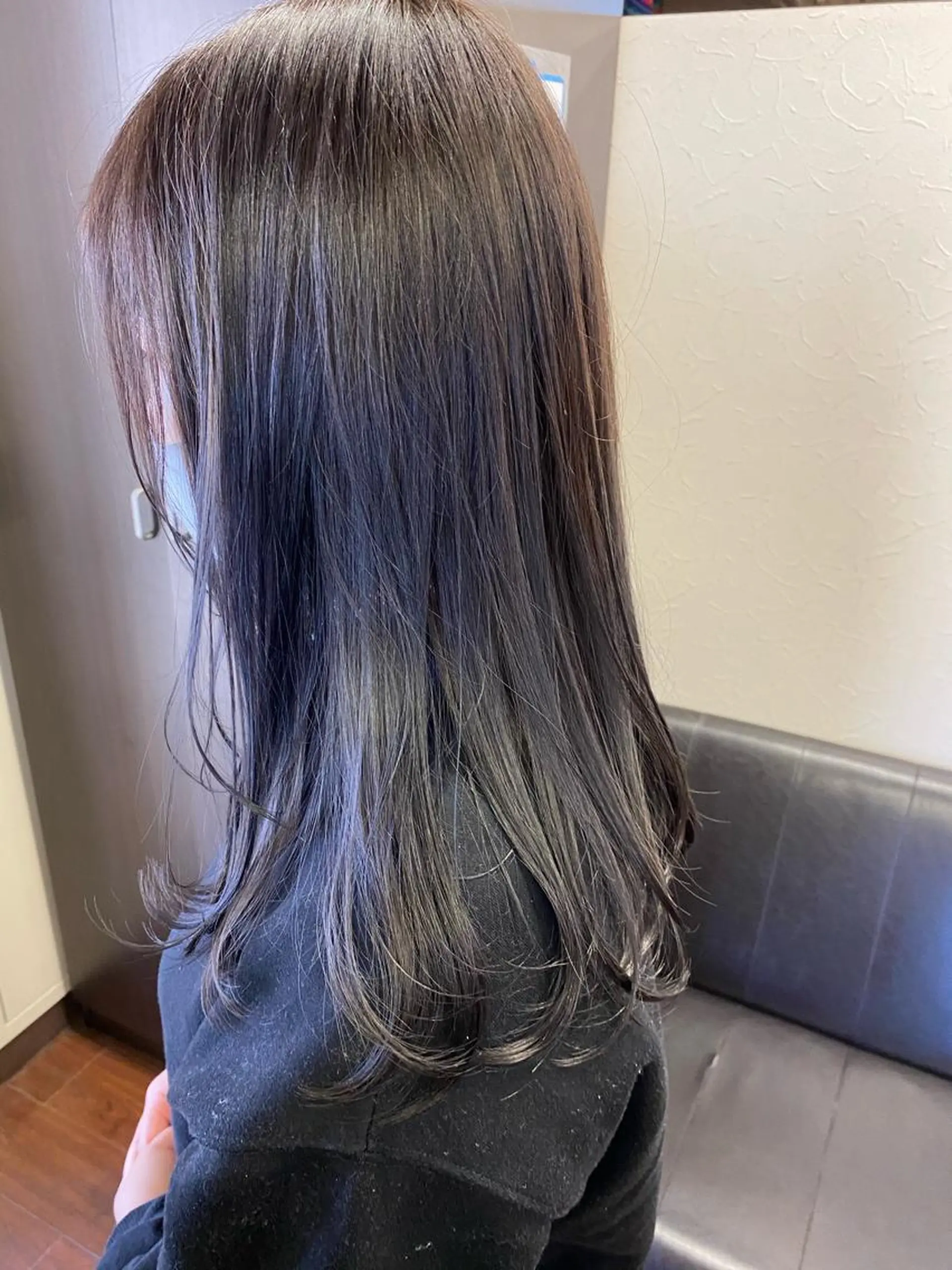 セミロング アッシュ カット ヘアカラー トリートメント せこぐち まいのヘアスタイル