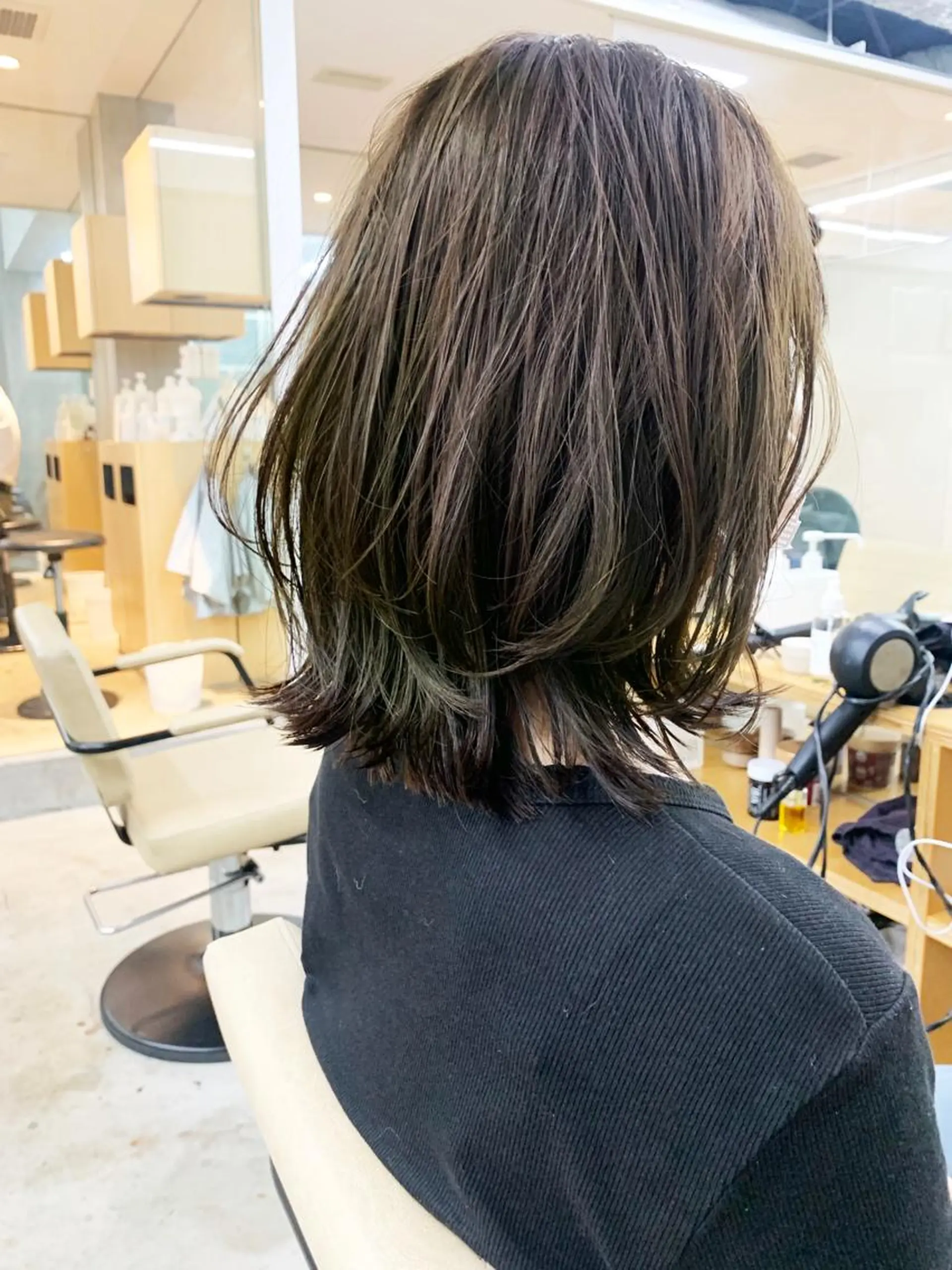 ミディアム ボブレイヤー ボブ レイヤーカット ヘッドスパ (女性限定)🍋モエのヘアスタイル