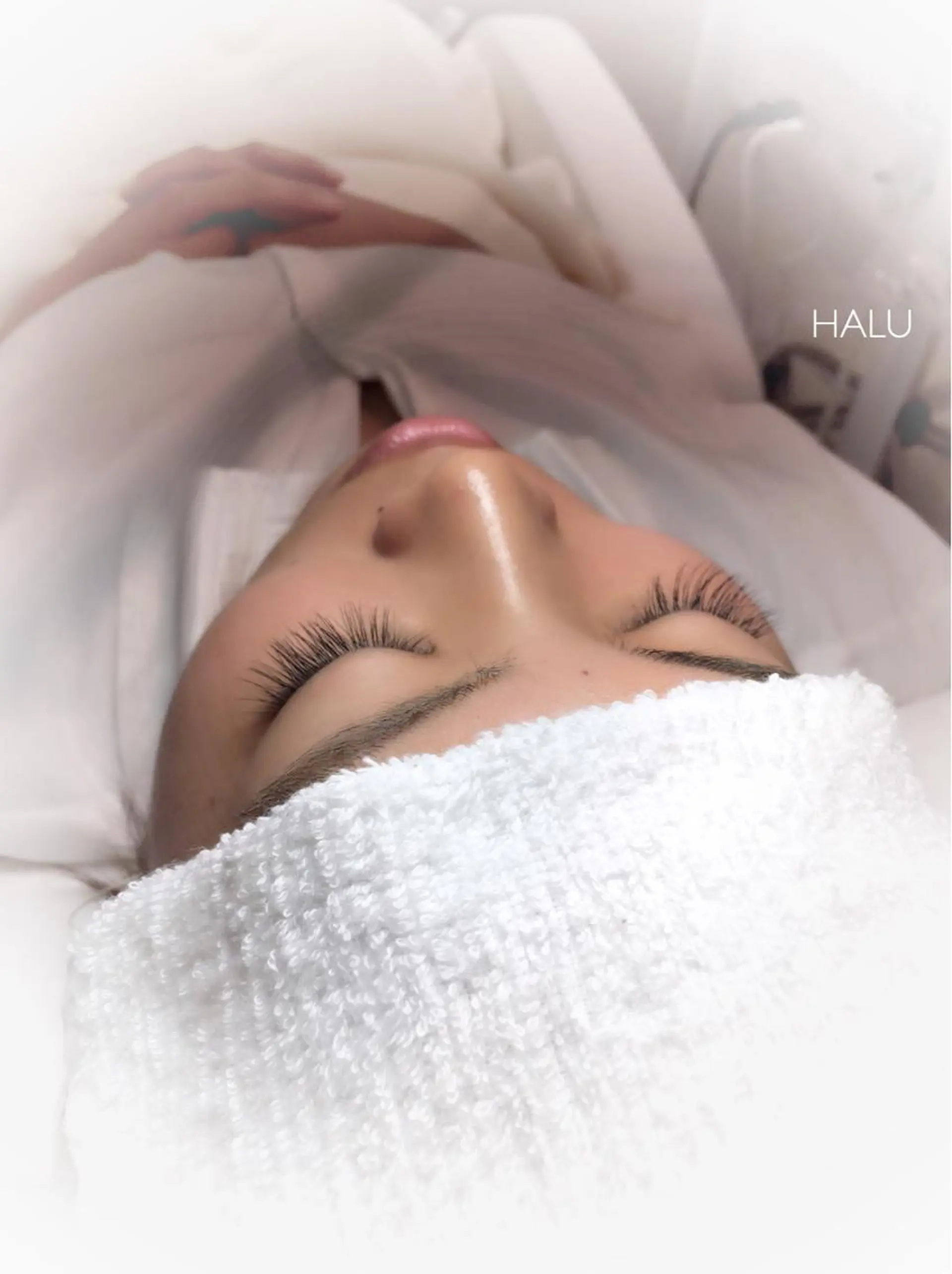 マツエク・マツパ Cカール HALU ハルのネイルデザイン