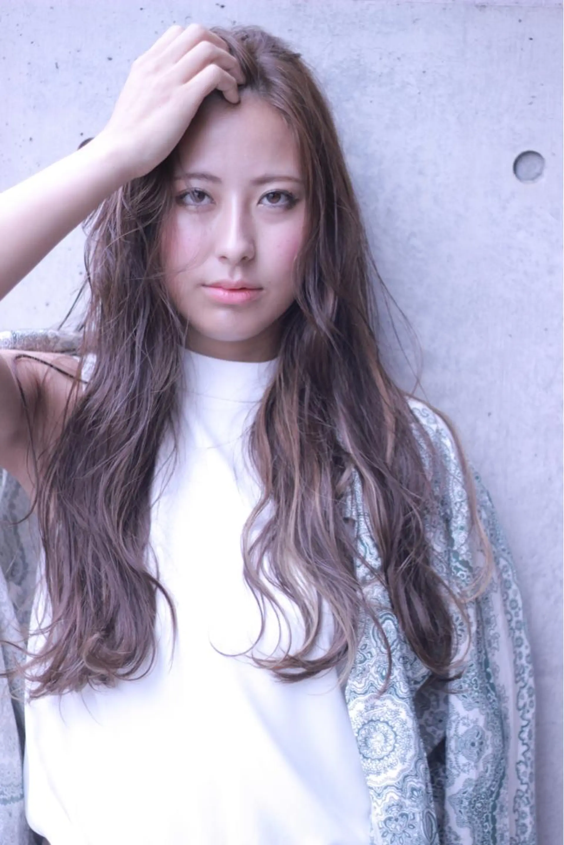 ロング カラー 及川 光のヘアスタイル