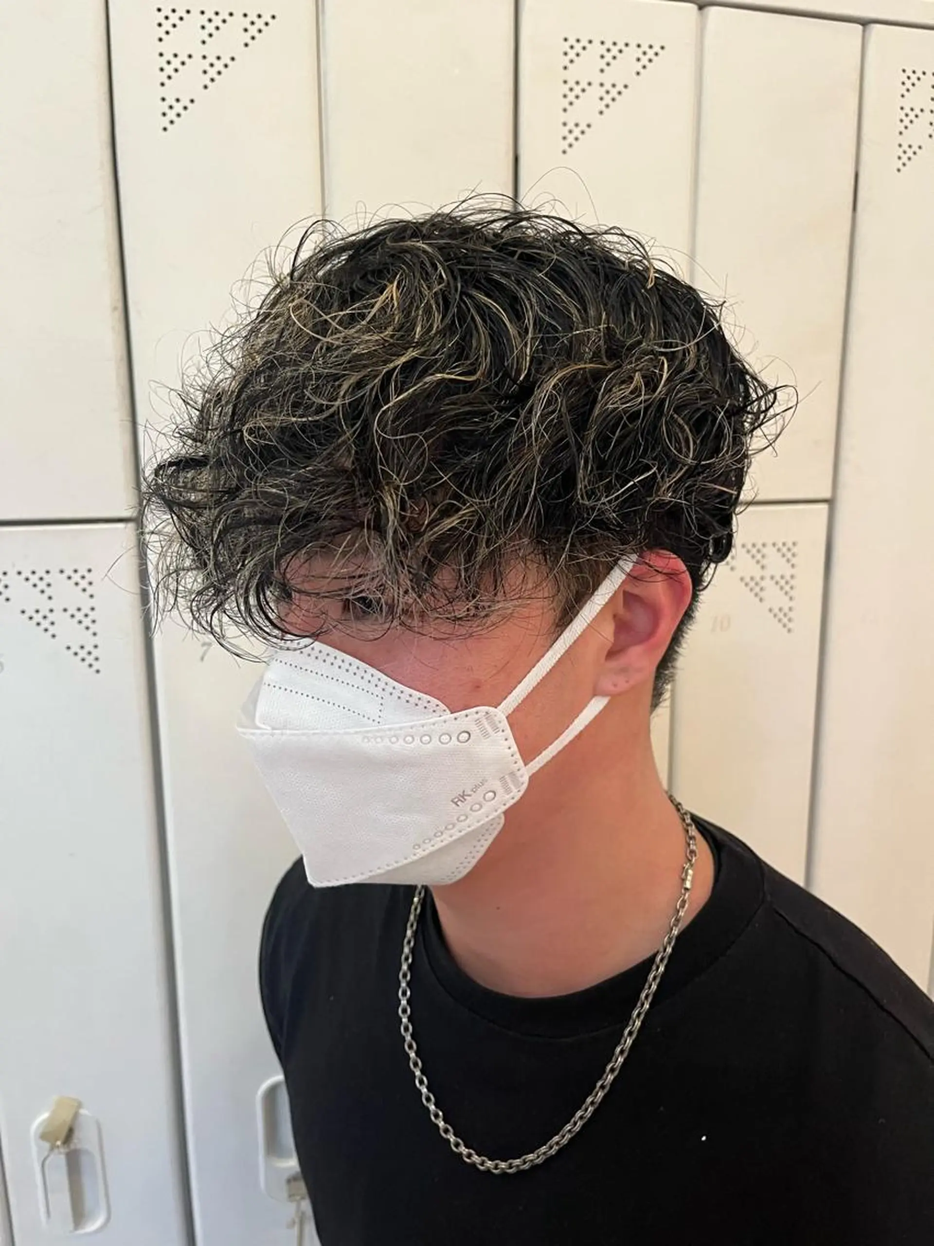 パーマ メンズ 飯田 愛結のヘアスタイル