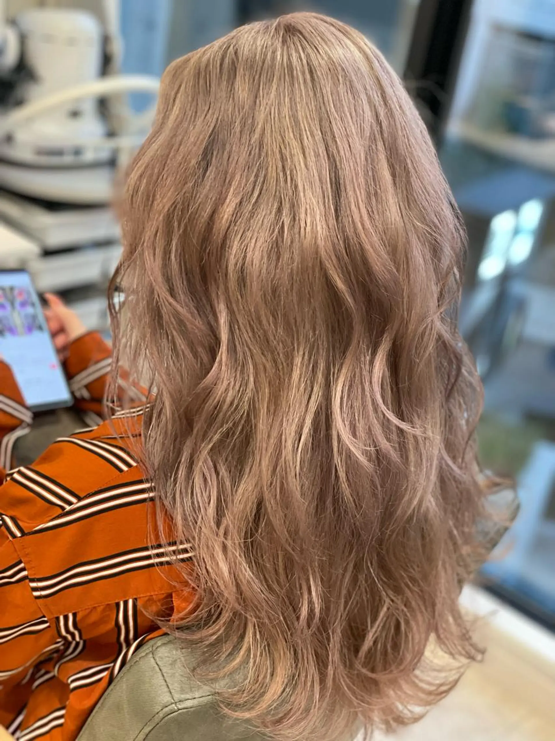 セミロング カラー ヘアアレンジ ベージュカラー ブリーチ ケアブリーチ ダブルカラー ハイトーンカラー ヘアカラー トリートメント 髪質改善×ハイトーン 中田啄也のヘアスタイル