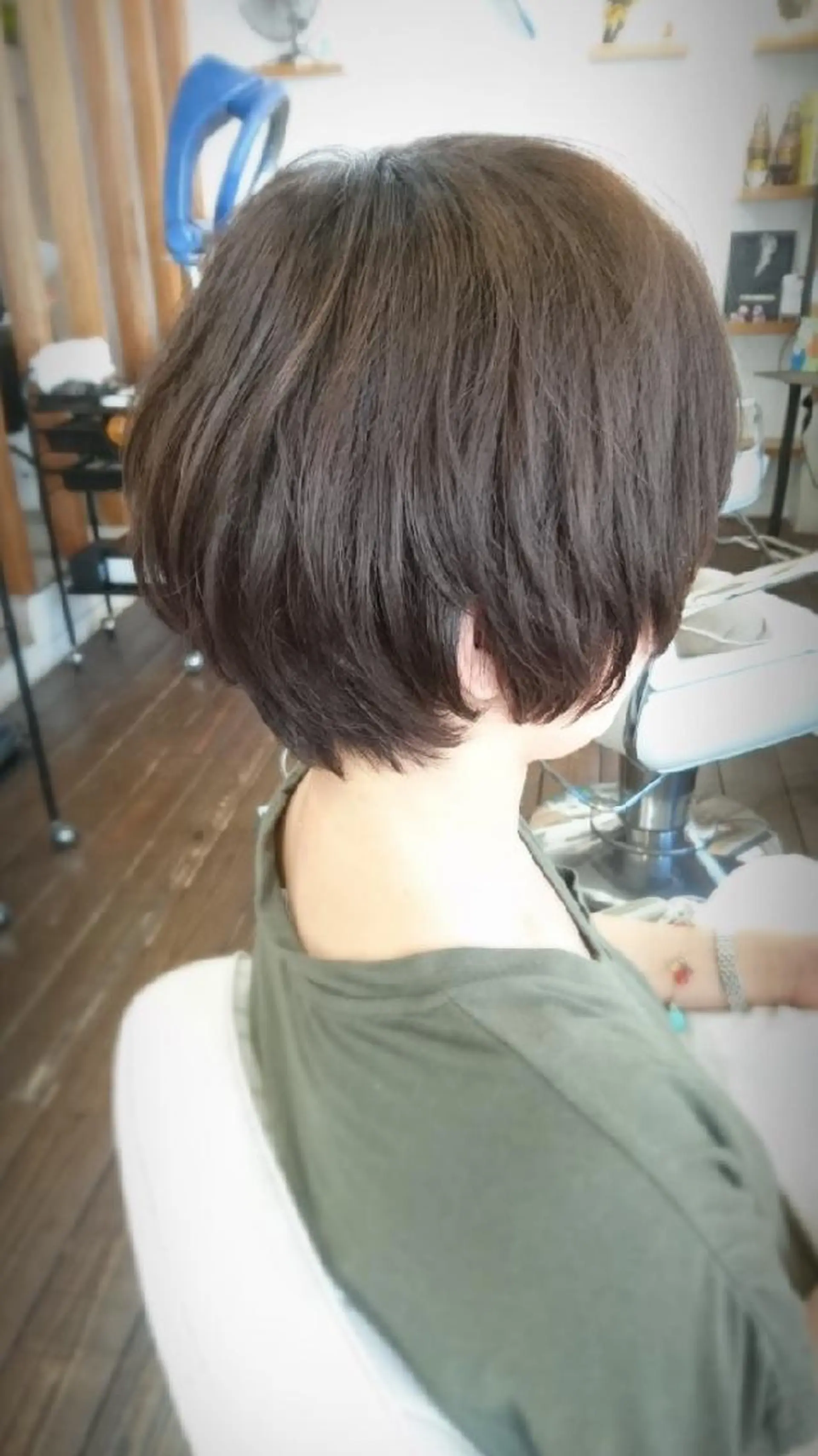 カラー ショート パーマ アッシュ アッシュブラウン ブラウンカラー ショートヘア 松永 あきこのヘアスタイル