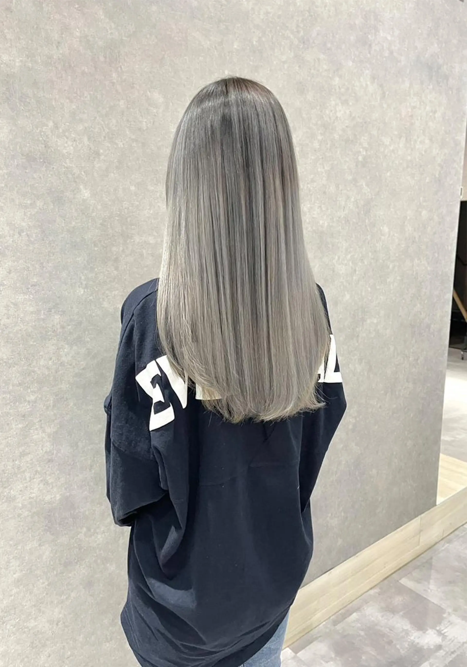 ロング カラー ヘアカラー トリートメント 一ノ瀬 暁のヘアスタイル
