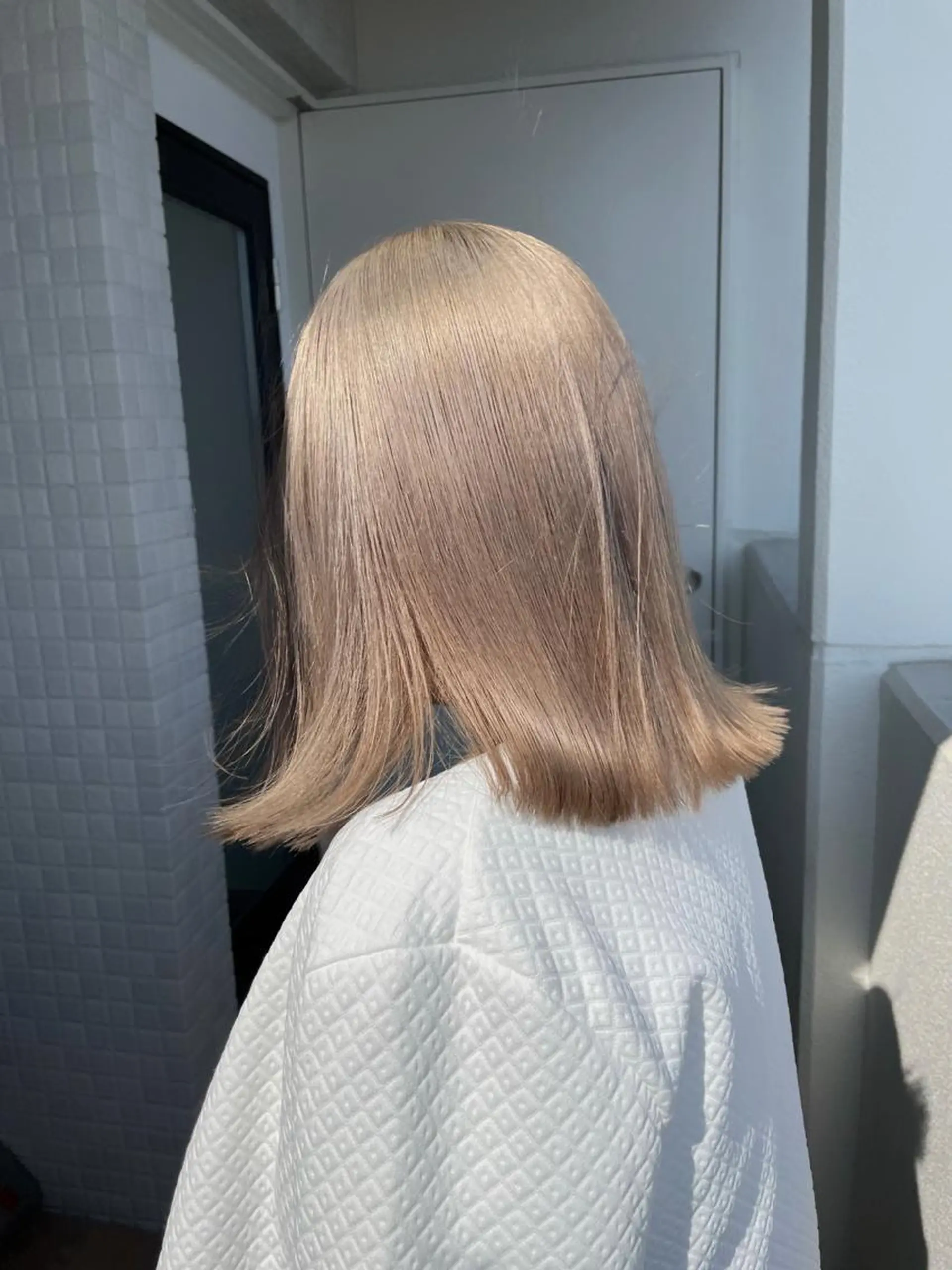 ミディアム カラー ベージュカラー ホワイトベージュ ボブ カット ヘアカラー トリートメント ヘアセット メンズ特化 パーマ/オザワのヘアスタイル