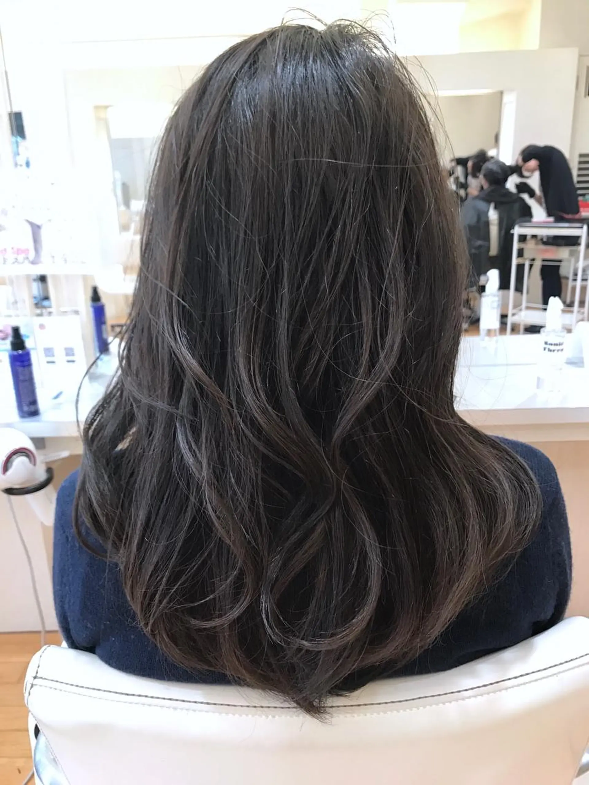 セミロング カラー ブルーカラー イルミナカラー タジマ ヤスヒサのヘアスタイル