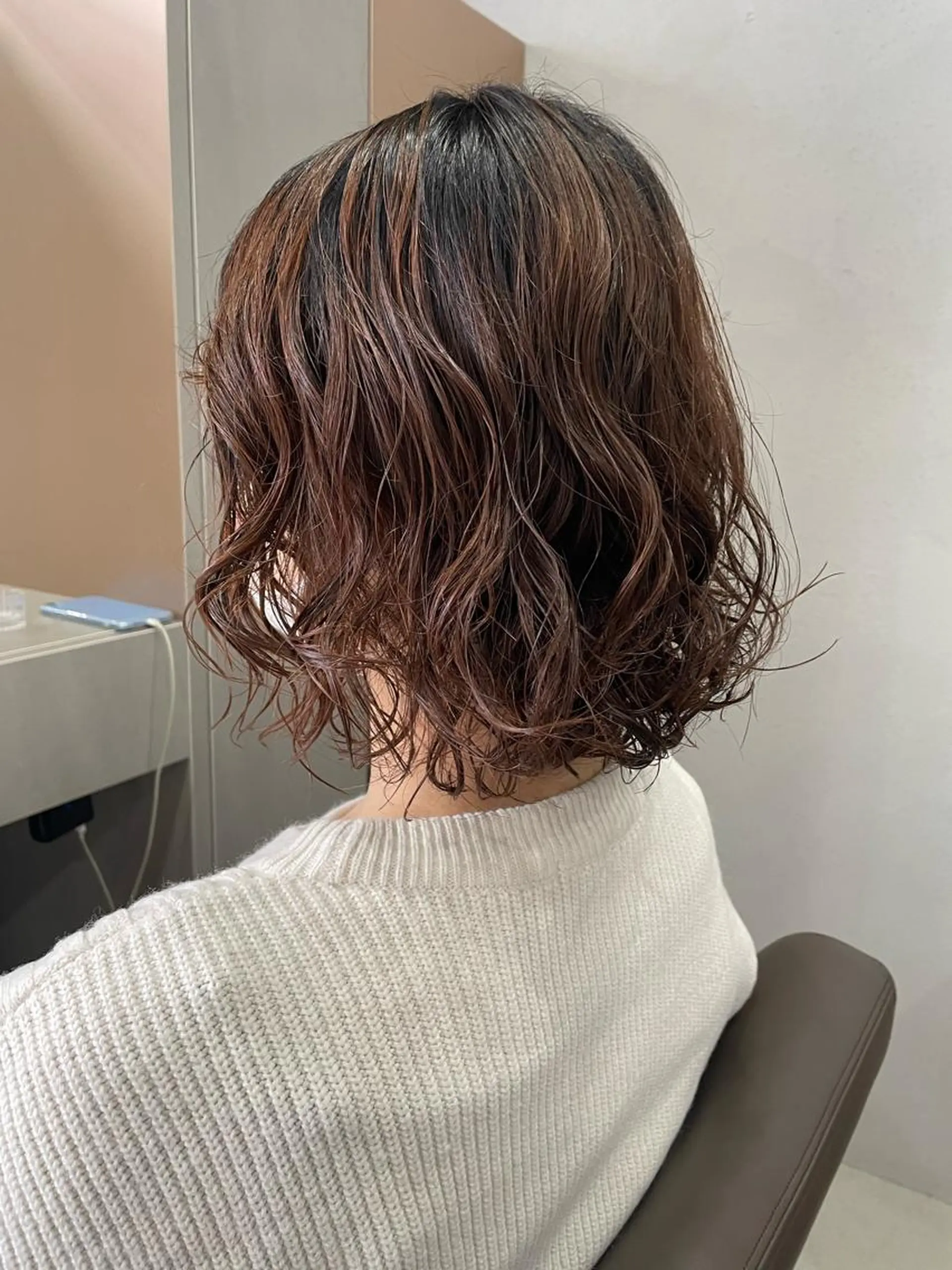 ミディアム カラー パーマ メンズ 吉田一輝 外国人パーマのヘアスタイル