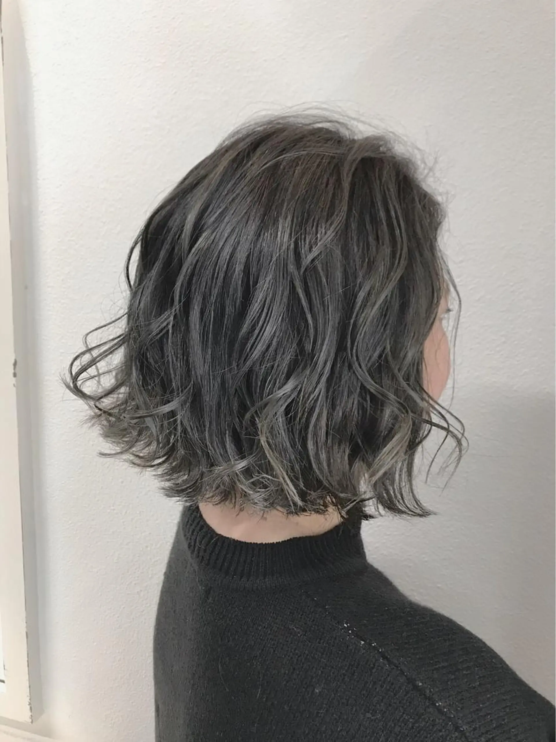 ショート カラー ヘアアレンジ ダークグレー グラデーションカラー ヘアカラー トリートメント GiseL天神カラー 髪質改善/ブリーチのヘアスタイル