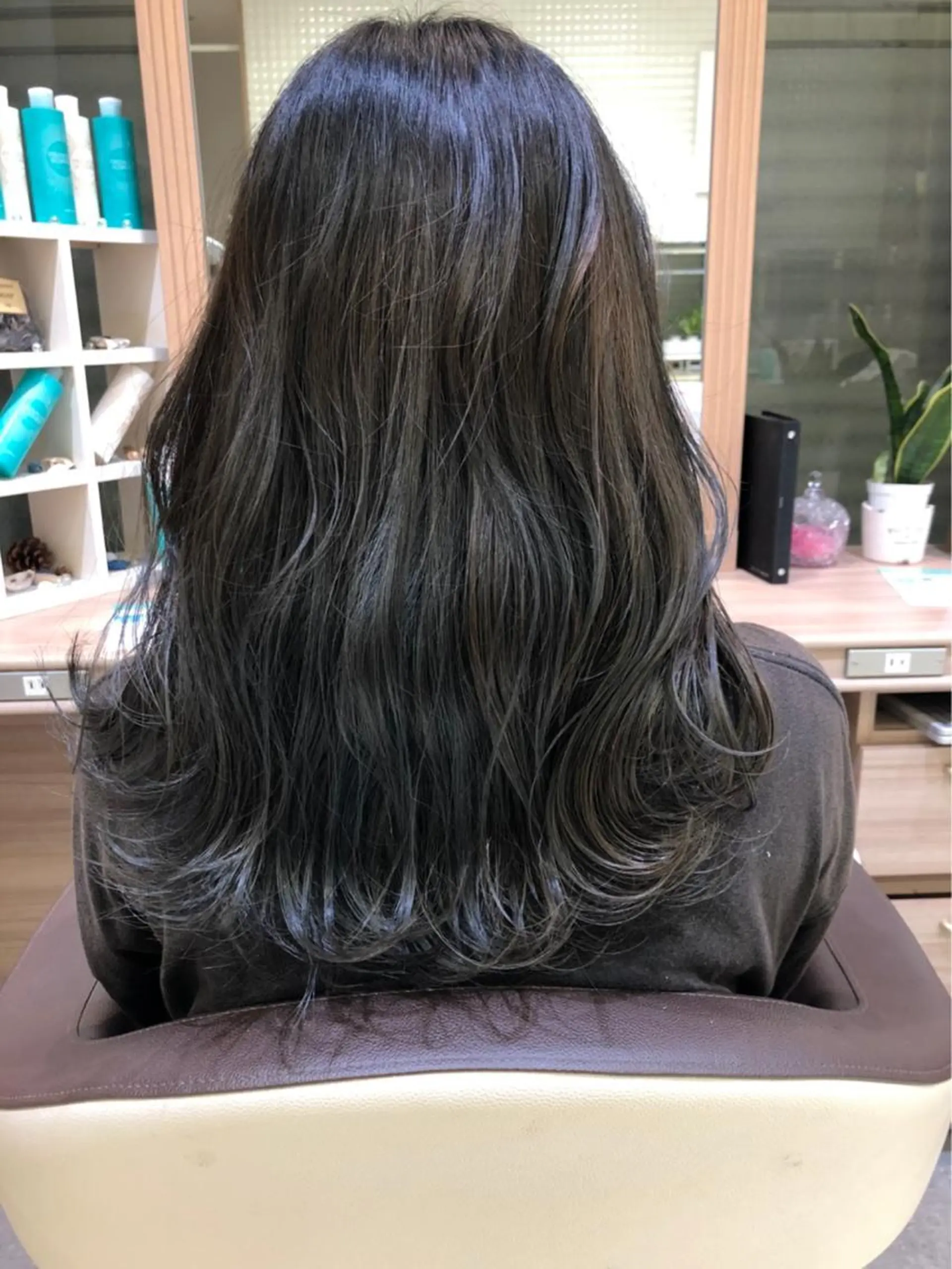 ロング 高坂 優花のヘアスタイル