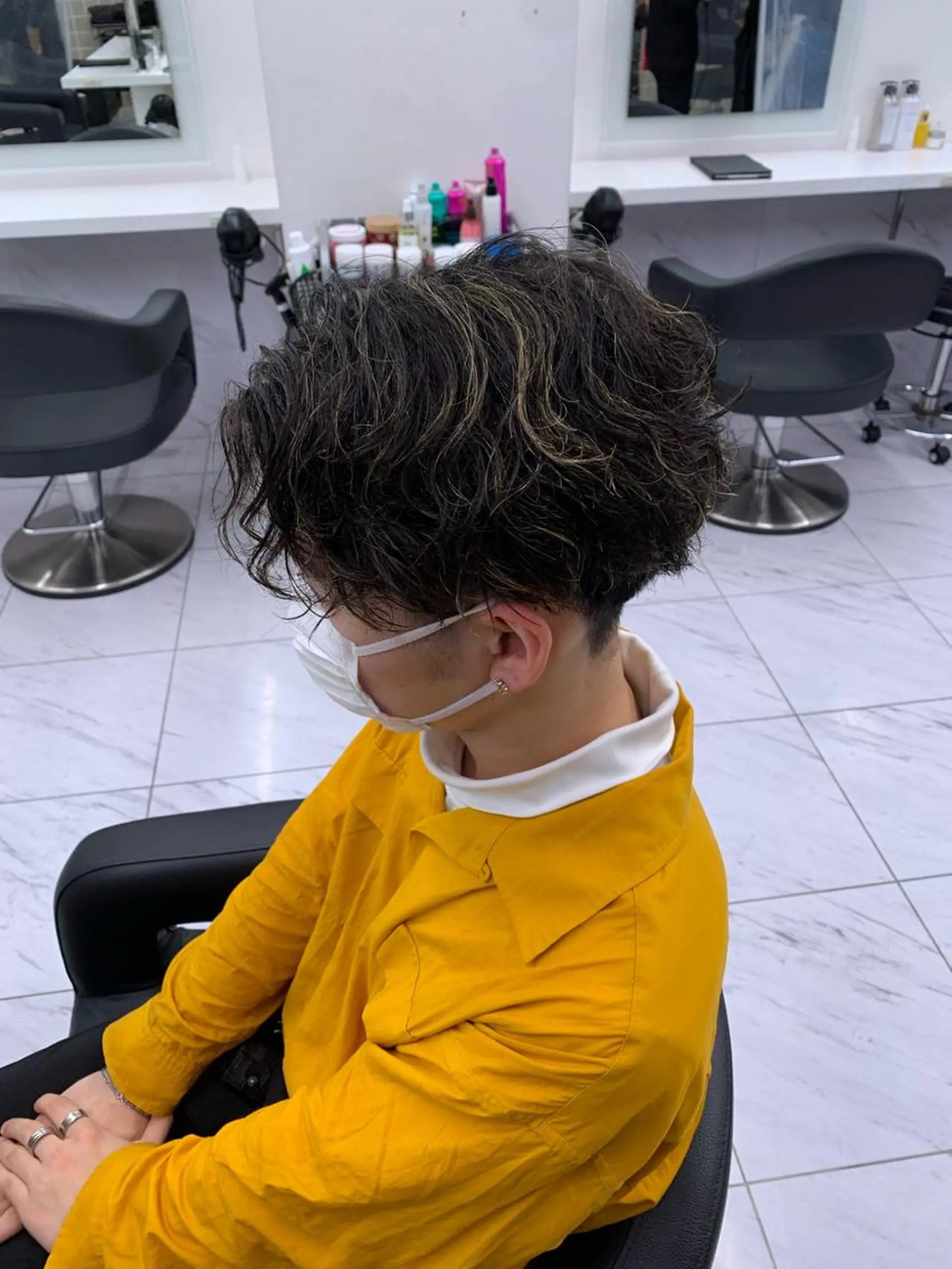 ショート カラー パーマ メンズ メンズパーマ特化 TAIGAのヘアスタイル