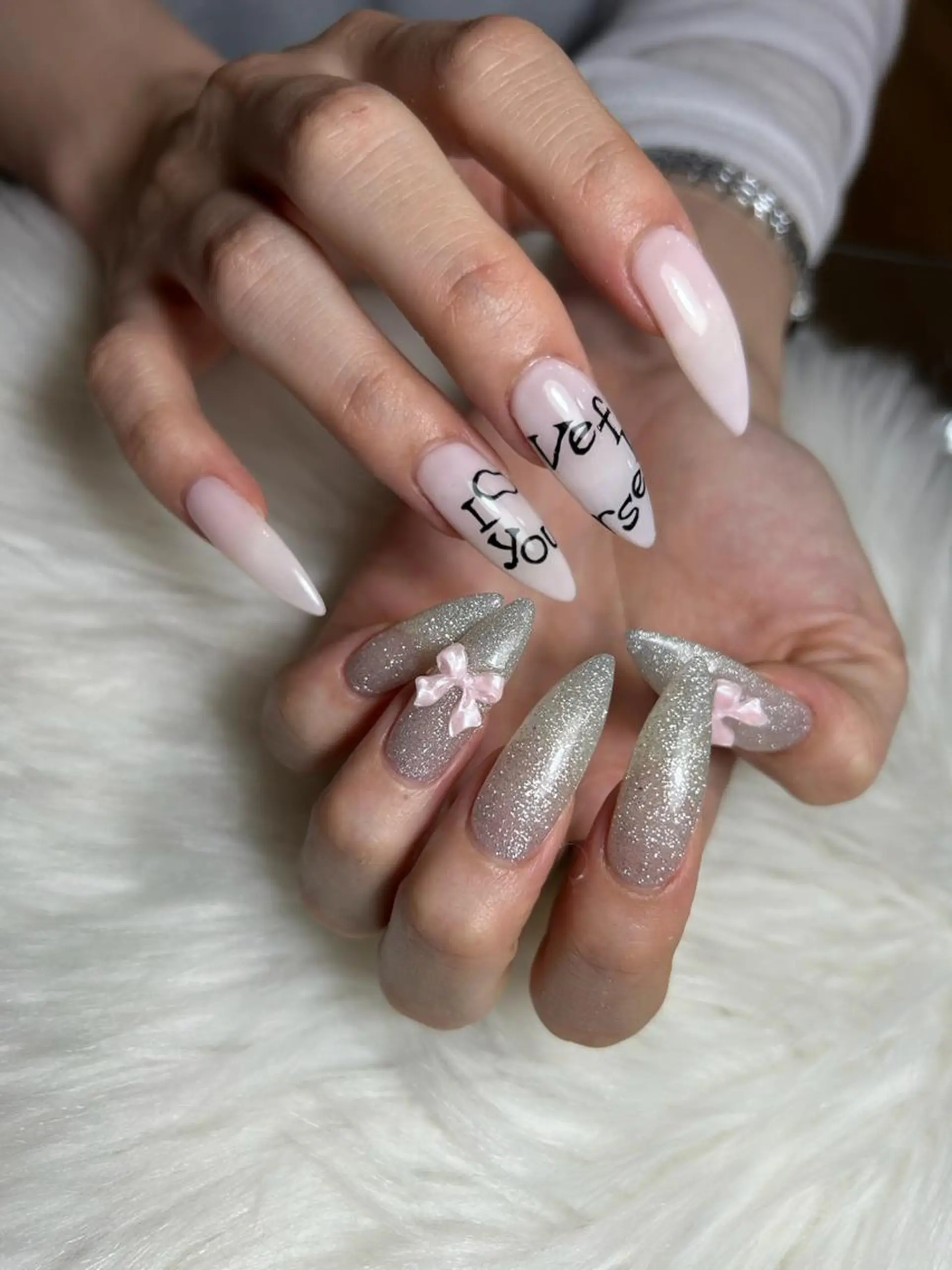 ネイル ❤️💛REBEST 京橋 nailのネイルデザイン