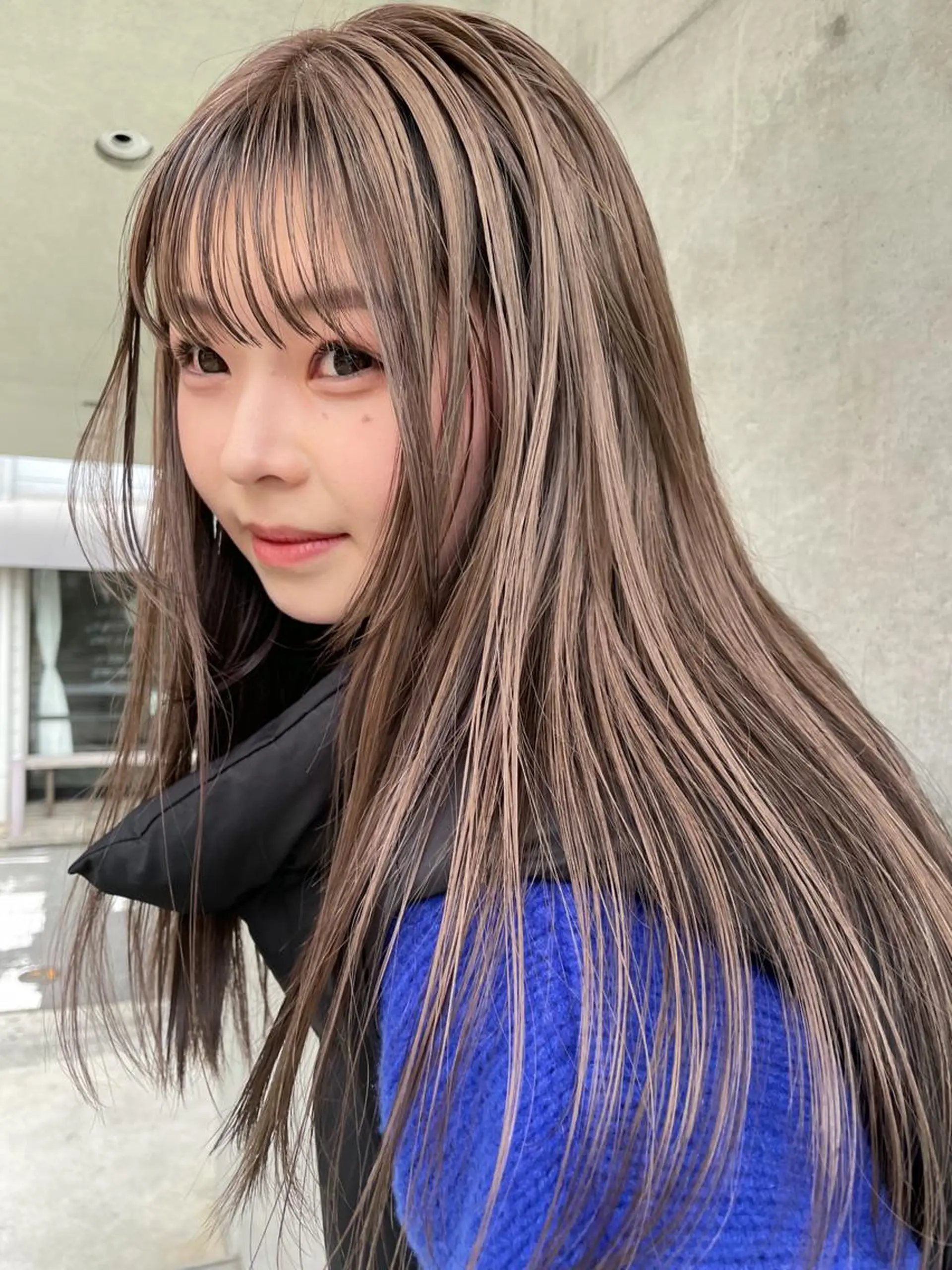 セミロング ヘアカラー nessヤマサキ リュウタのヘアスタイル