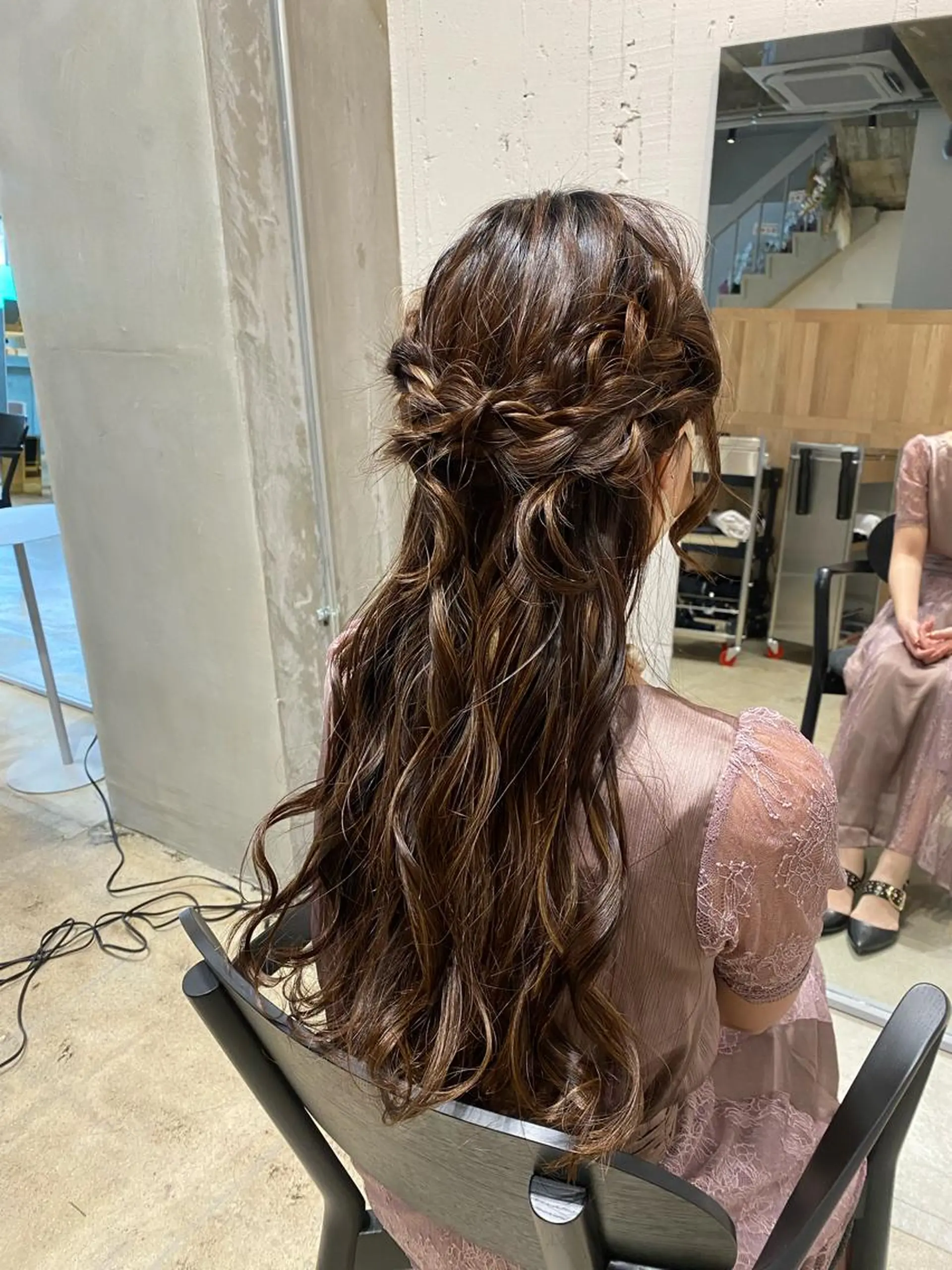 ロング レイヤーカット/ ダブルカラーサクライのヘアスタイル