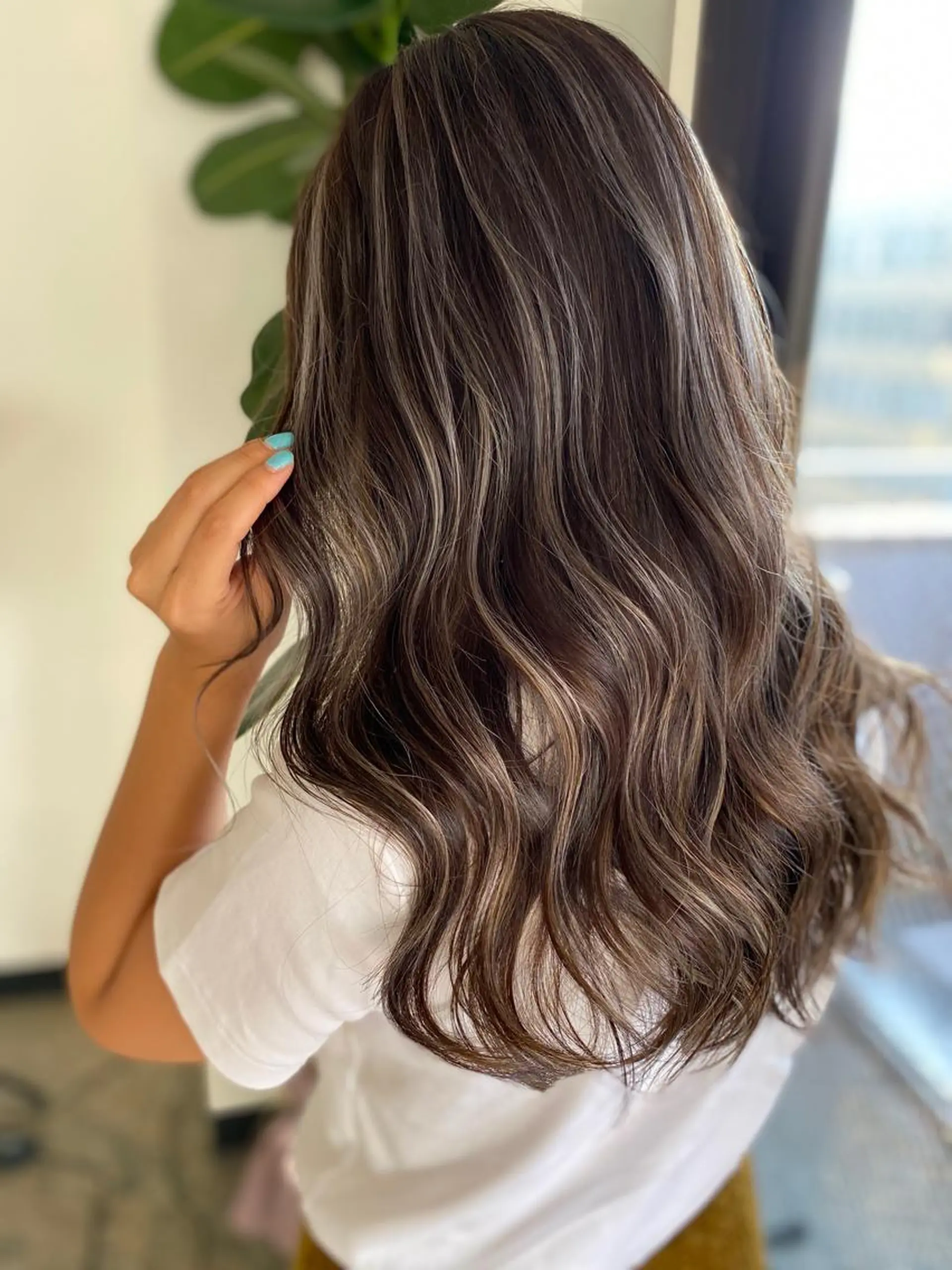 ロング カラー 桜木町駅徒歩5分 ハイライト横浜No1のヘアスタイル