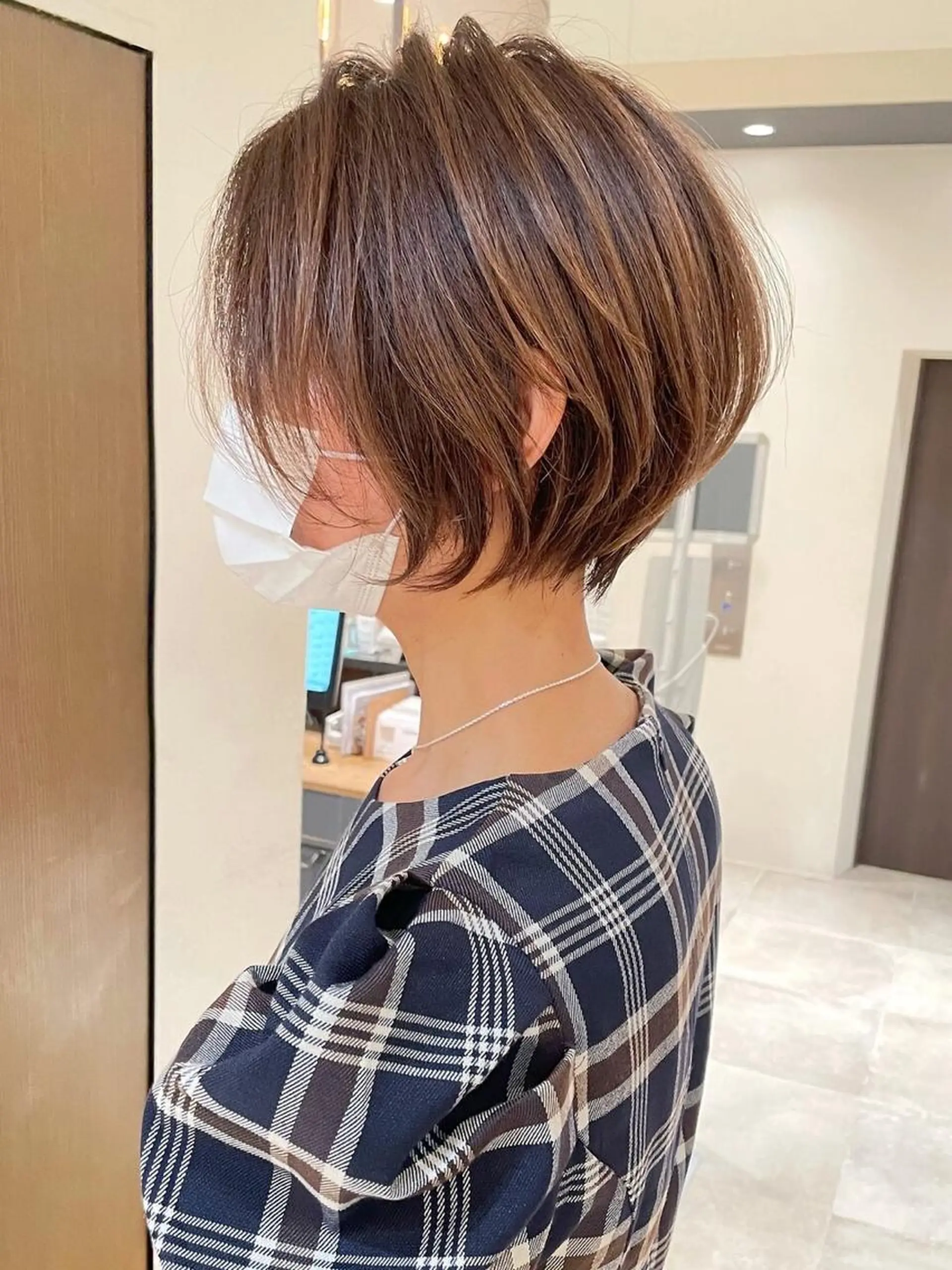 ショート カット 襟足でお悩みの方✂︎ くびれ職人ハシモトのヘアスタイル