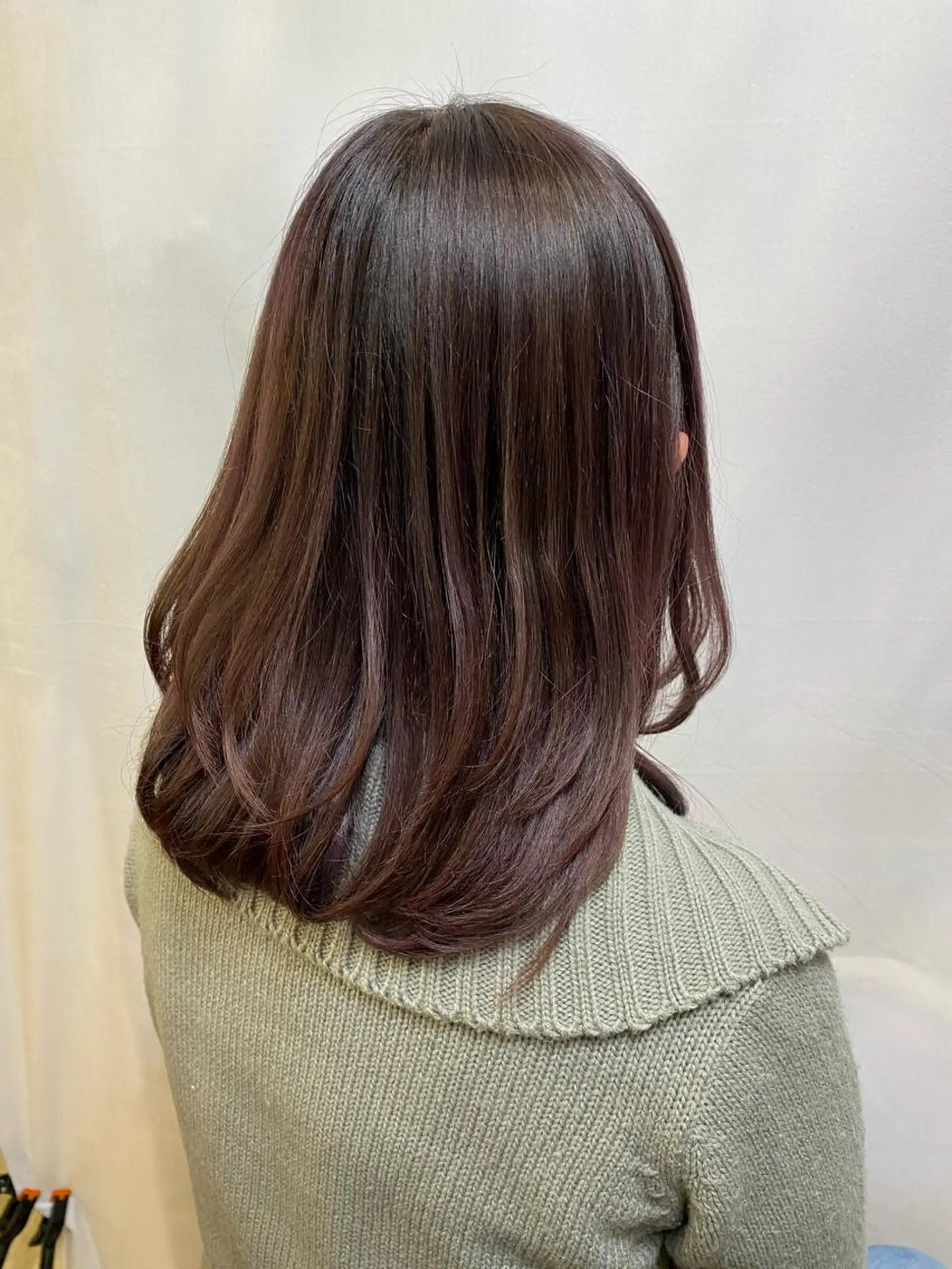 セミロング カット ヘアカラー 長濱 俊のヘアスタイル