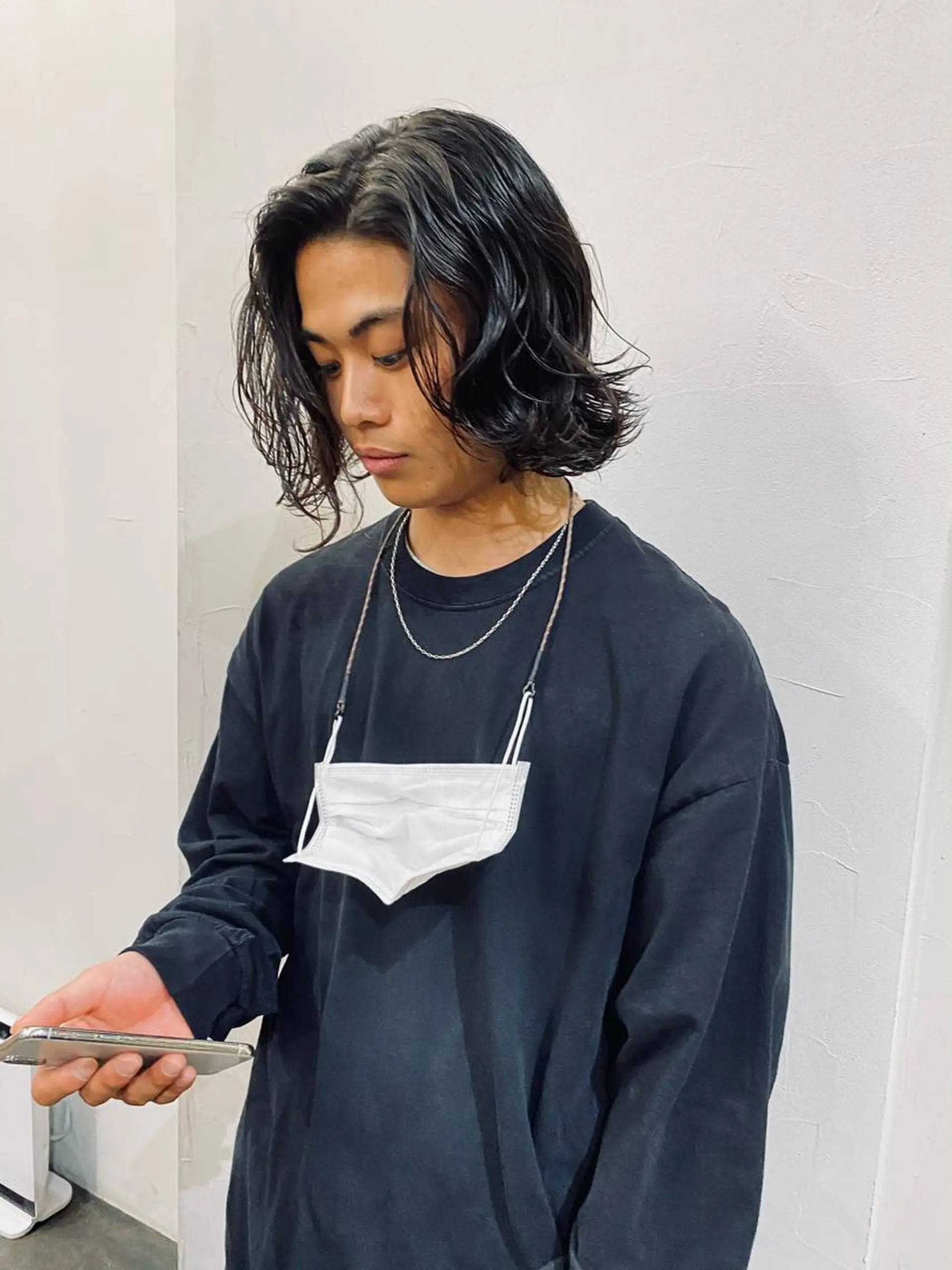 ミディアム パーマ 宮腰 瑠果のヘアスタイル