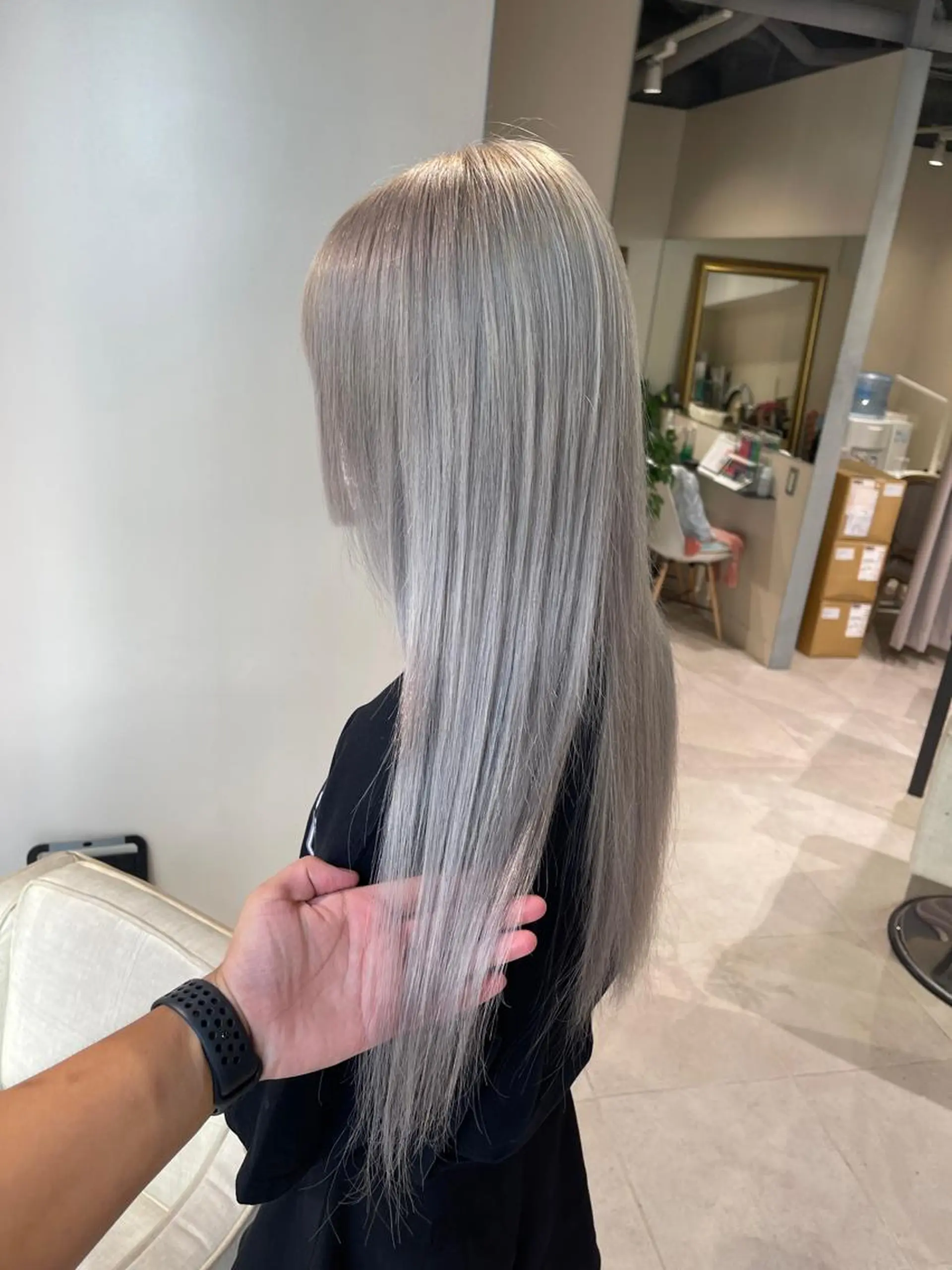 ロング カラー シールエクステ ブリーチ ケアブリーチ デザインカラー ハイトーンカラー ヘアカラー トリートメント 渋谷🤍ハイトーン、 エクステ🤍アミルのヘアスタイル