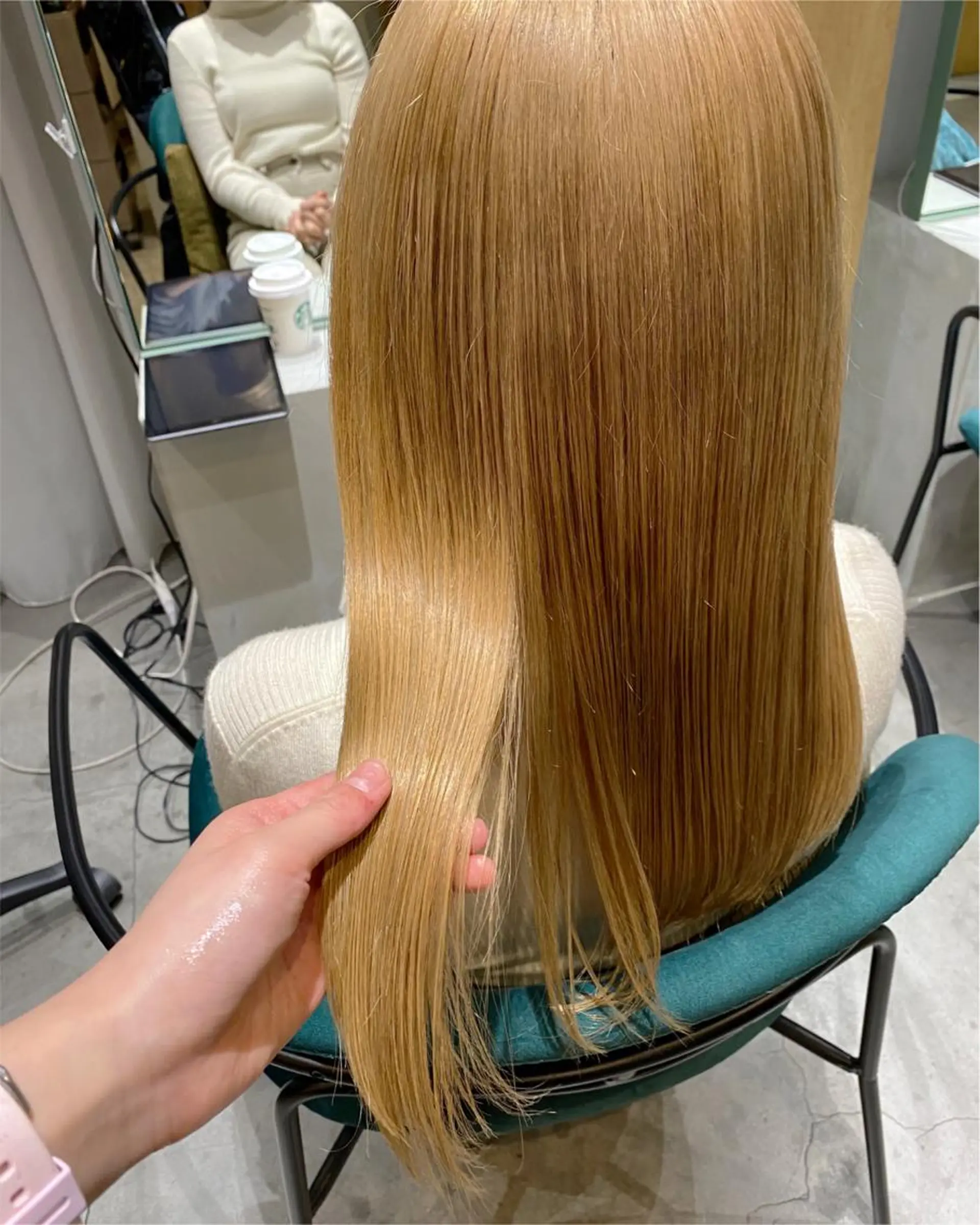 カラー 自信が持てるお目元に 🪽✨moemiのマツエク・マツパデザイン