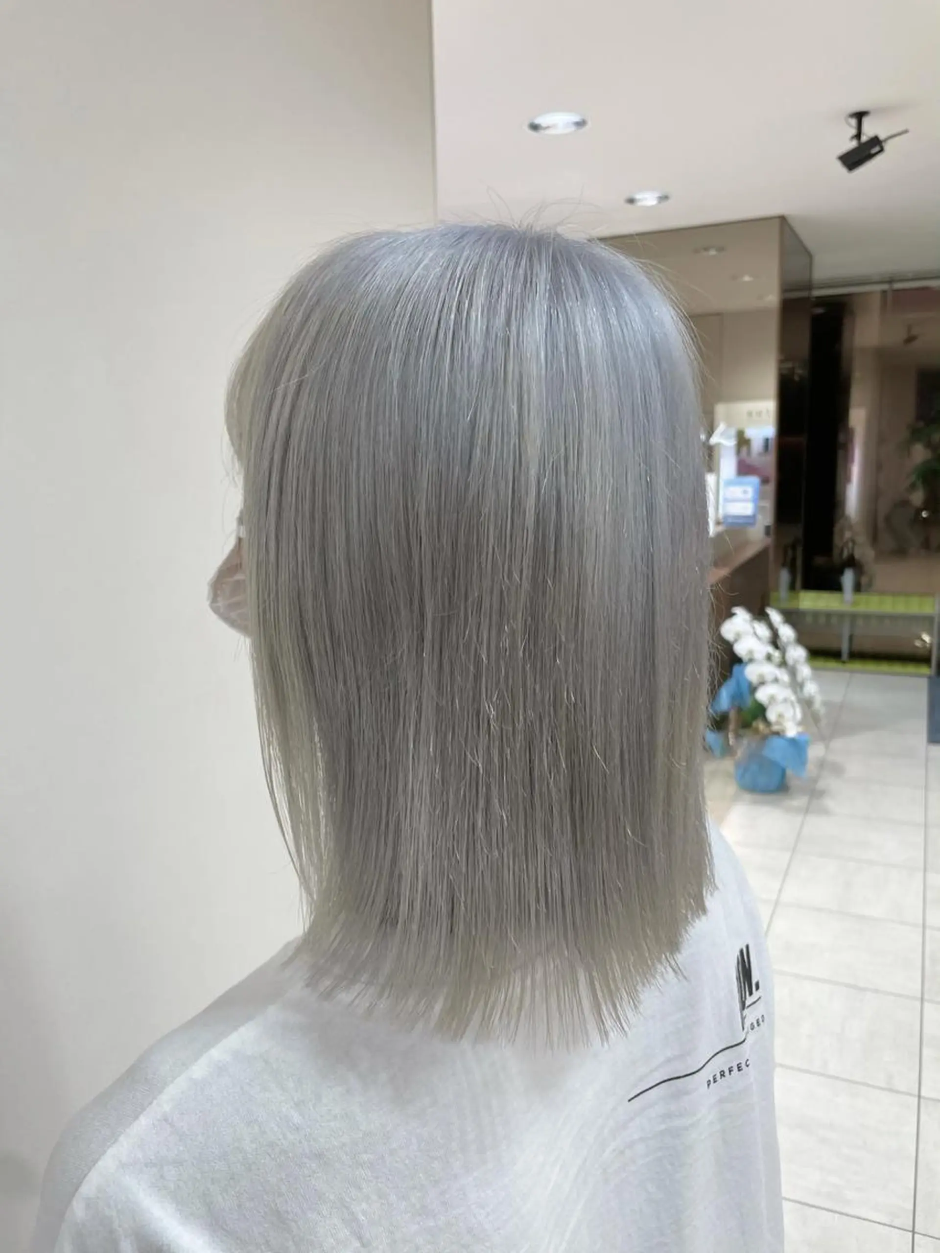 ミディアム カラー ヘアアレンジ ヘアカラー トリートメント 【Sweep】おじま のぞみのヘアスタイル