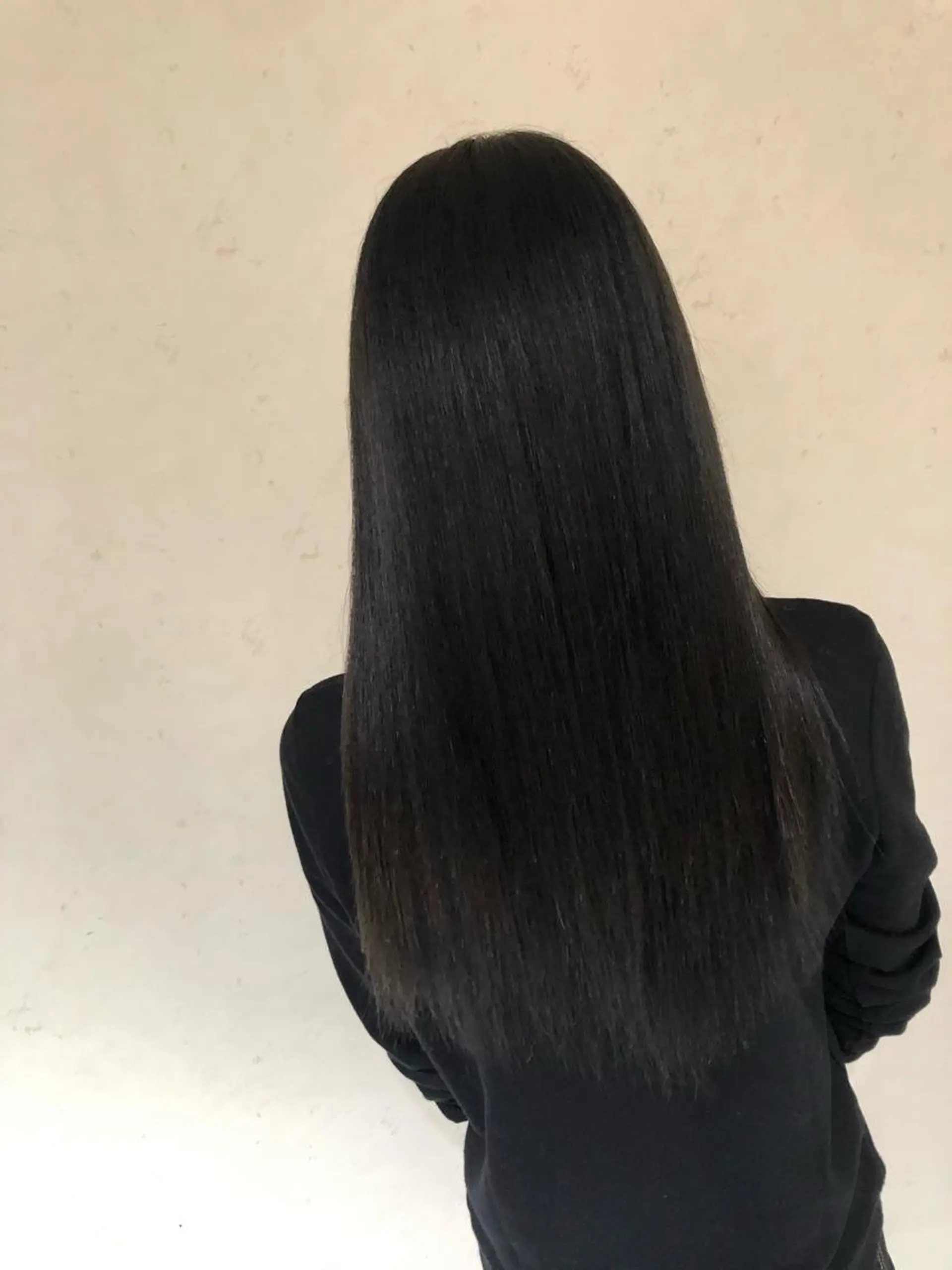 ロング パーマ 小島嵩人 縮毛矯正 髪質改善のヘアスタイル