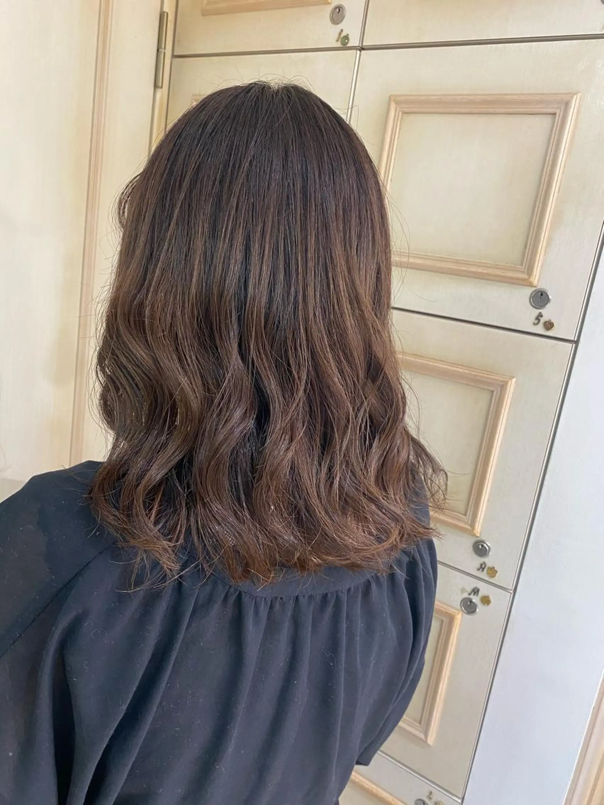 セミロング カラー ヘアアレンジ 透明感カラー 古山 結季🌙🖤のヘアスタイル