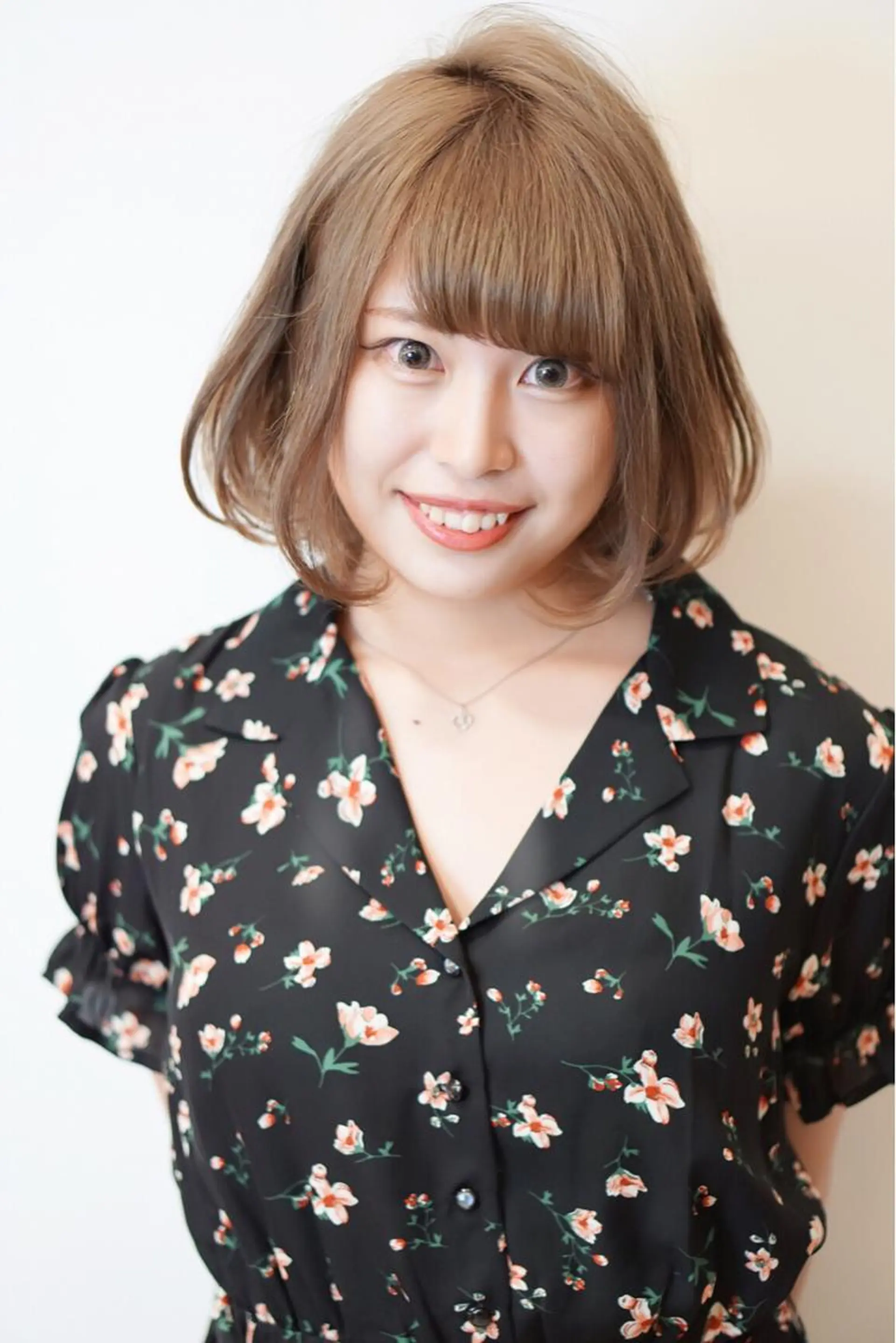ショート カラー ボブ 小顔カット ディレクター ノナカのヘアスタイル