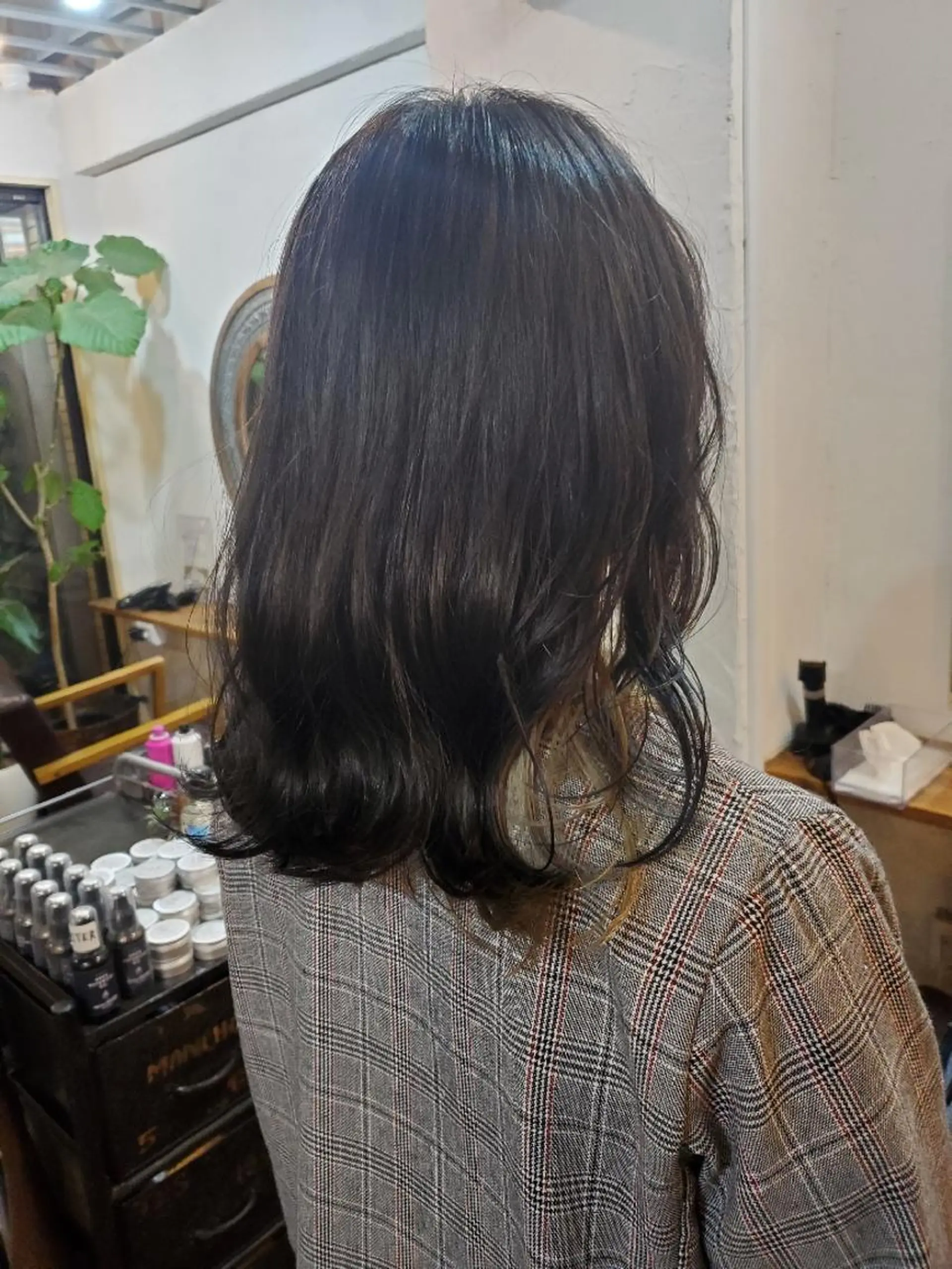 セミロング カラー カット ヘアカラー トリートメント フリーランス所属・韓国ヘア レイヤー くびれヘアMATSUのヘアスタイル