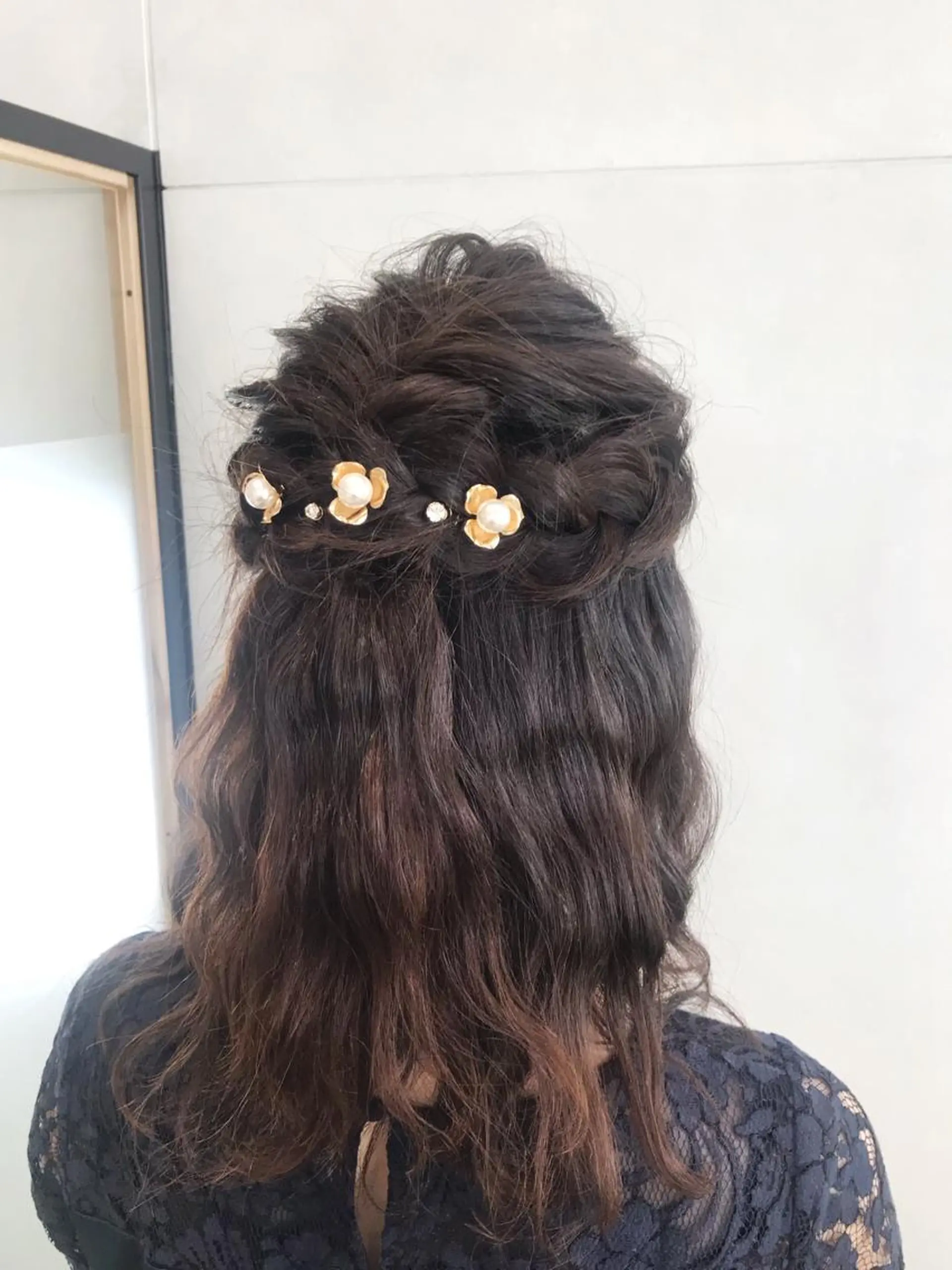 セミロング ヘアアレンジ 予約 停止のヘアスタイル