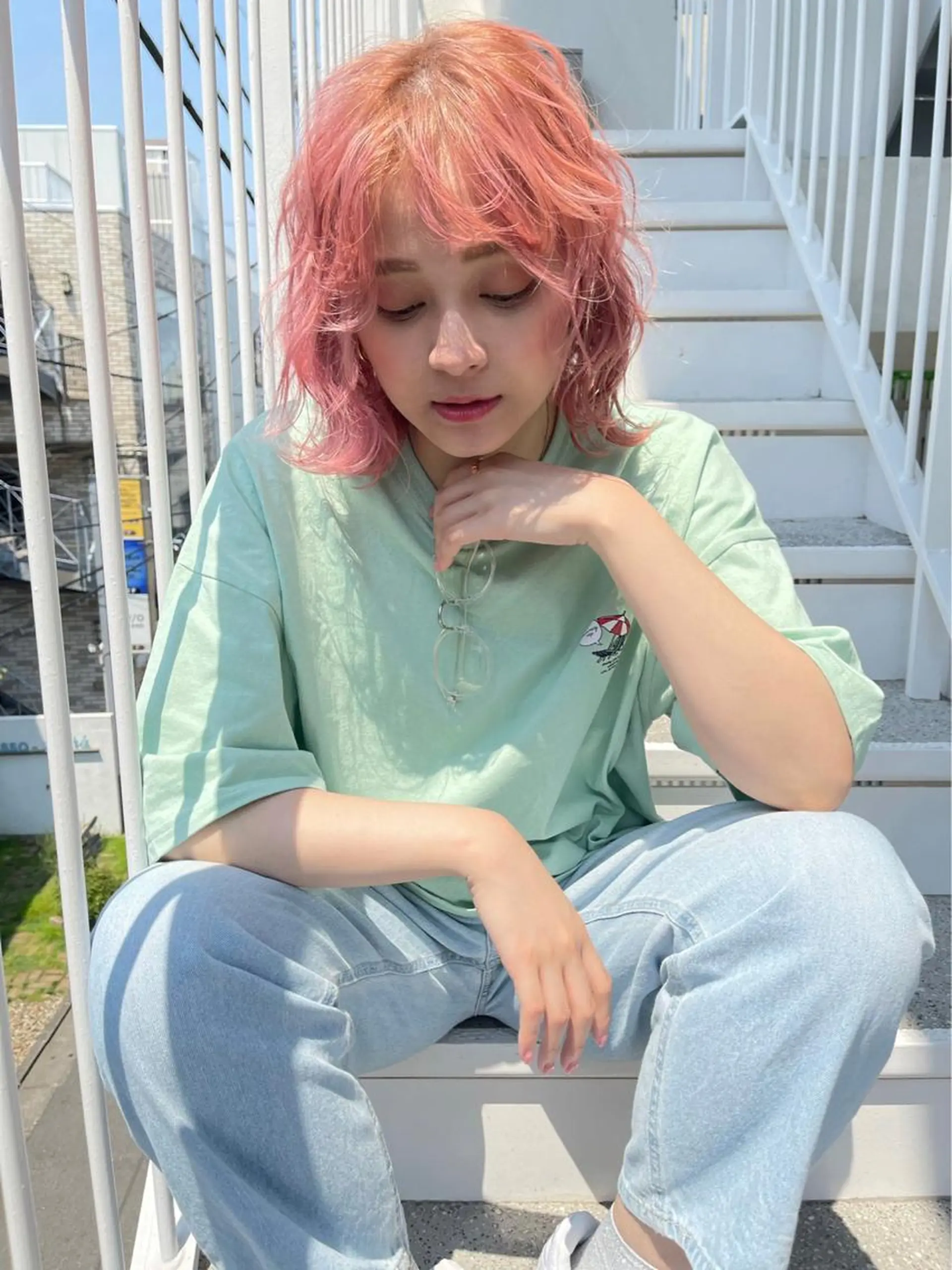 ミディアム カラー パーマ ヘアアレンジ メンズ キッズ ネイル マツエク・マツパ アイブロウ 🐺ウルフ×ハイトー ン🖤Yukinoのヘアスタイル