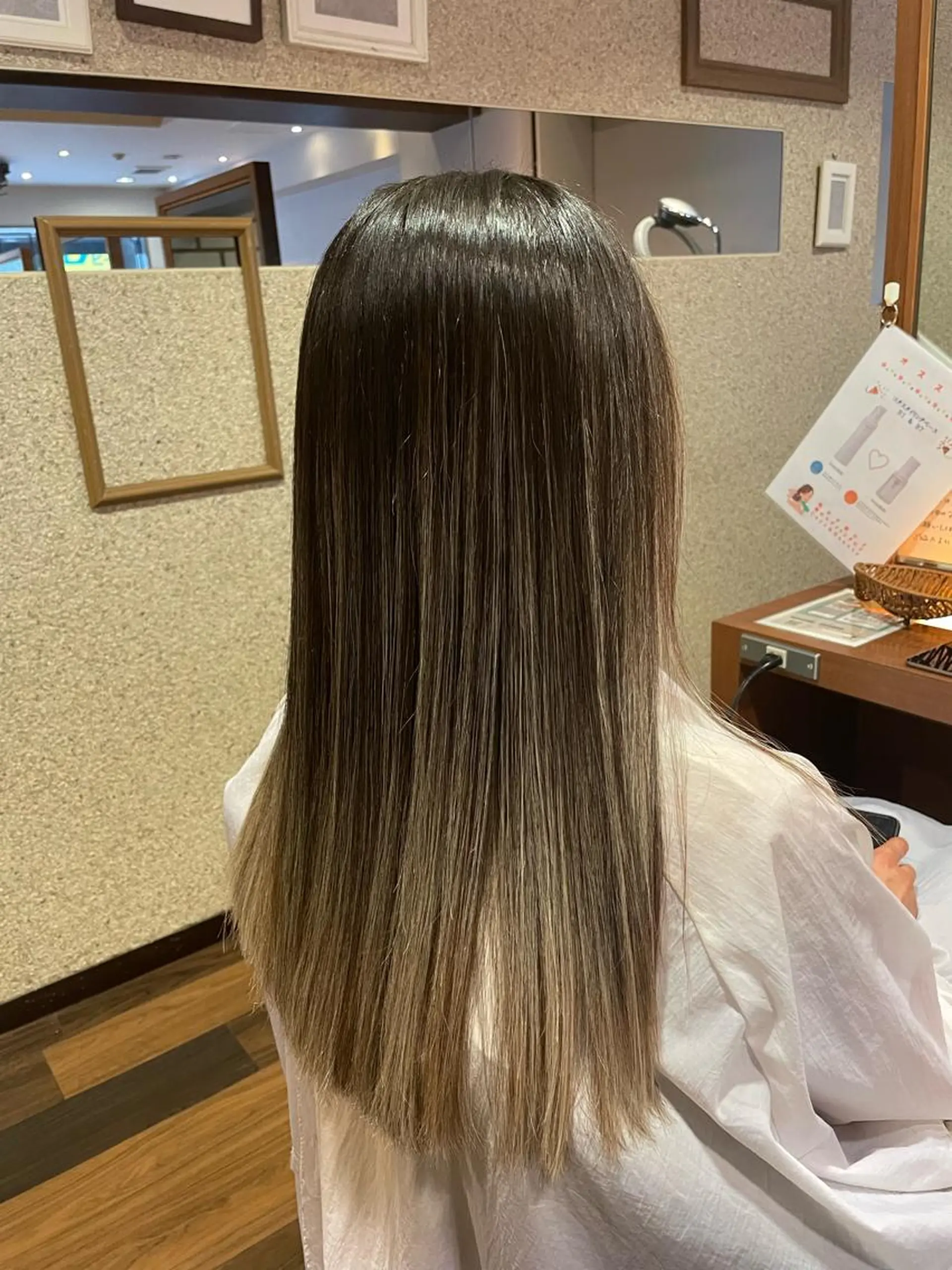 ロング みねぎし ふうかのヘアスタイル