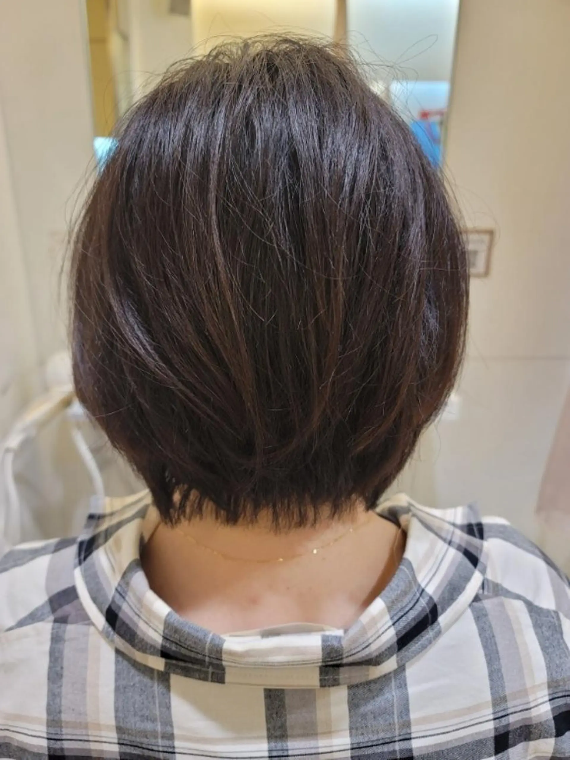 ショート カラー ショートボブ ボブ ショートヘア カット ヘアカラー トリートメント 鈴木 翠のヘアスタイル