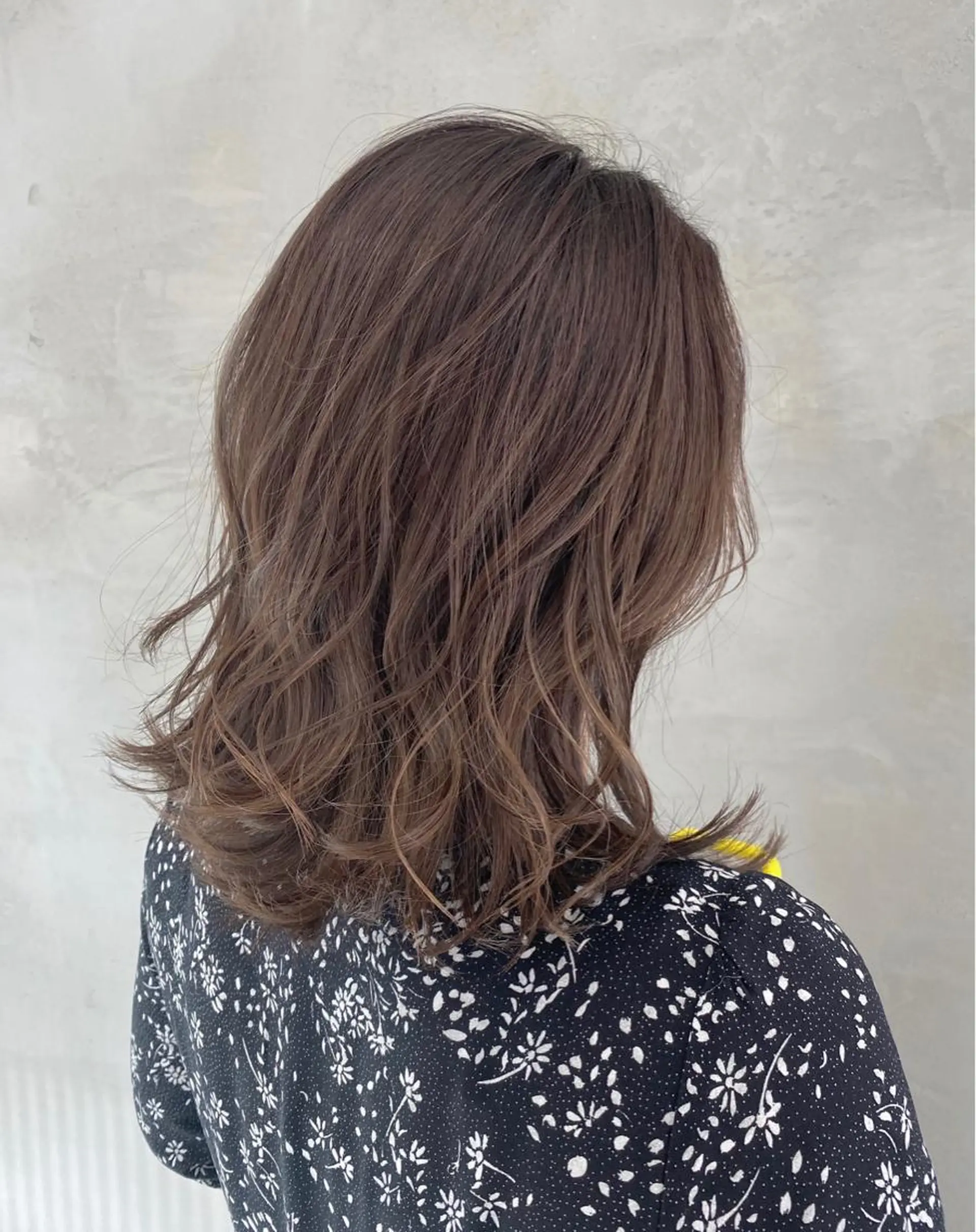 ミディアム カラー デザインカラー グラデーションカラー ハイライトカラー ハイライト カット ヘアカラー トリートメント 🫧透明感カラー🫧 OIKAWAのヘアスタイル