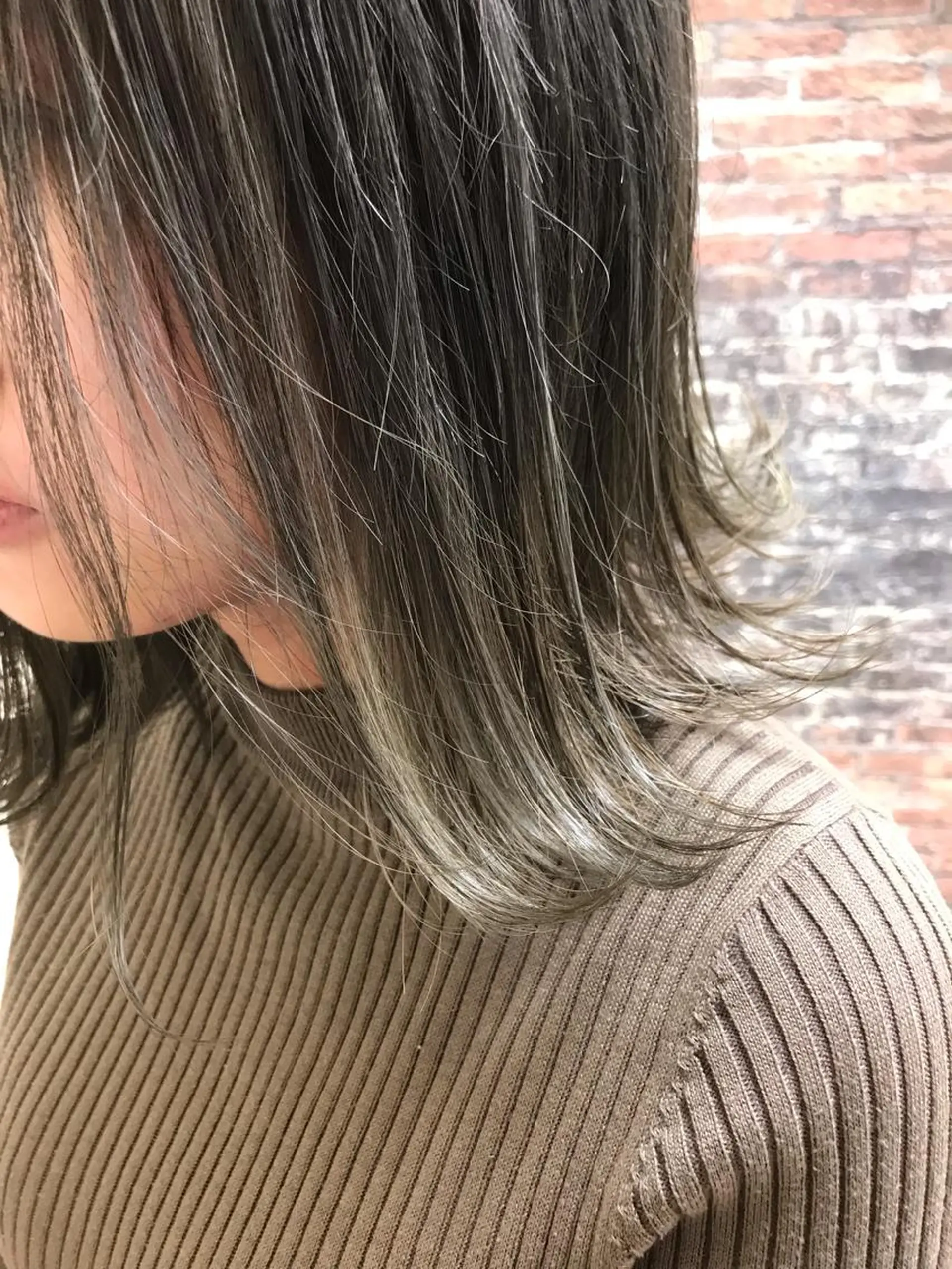 ミディアム カラー グレージュ ハイライトカラー ハイライト 竹井 寛喜のヘアスタイル