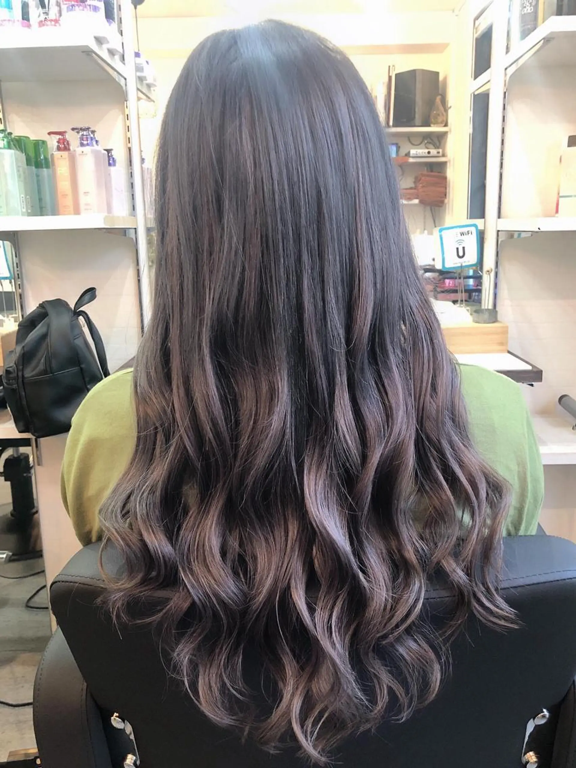 セミロング 100%高級人毛使用 LANIUMEDAのヘアスタイル