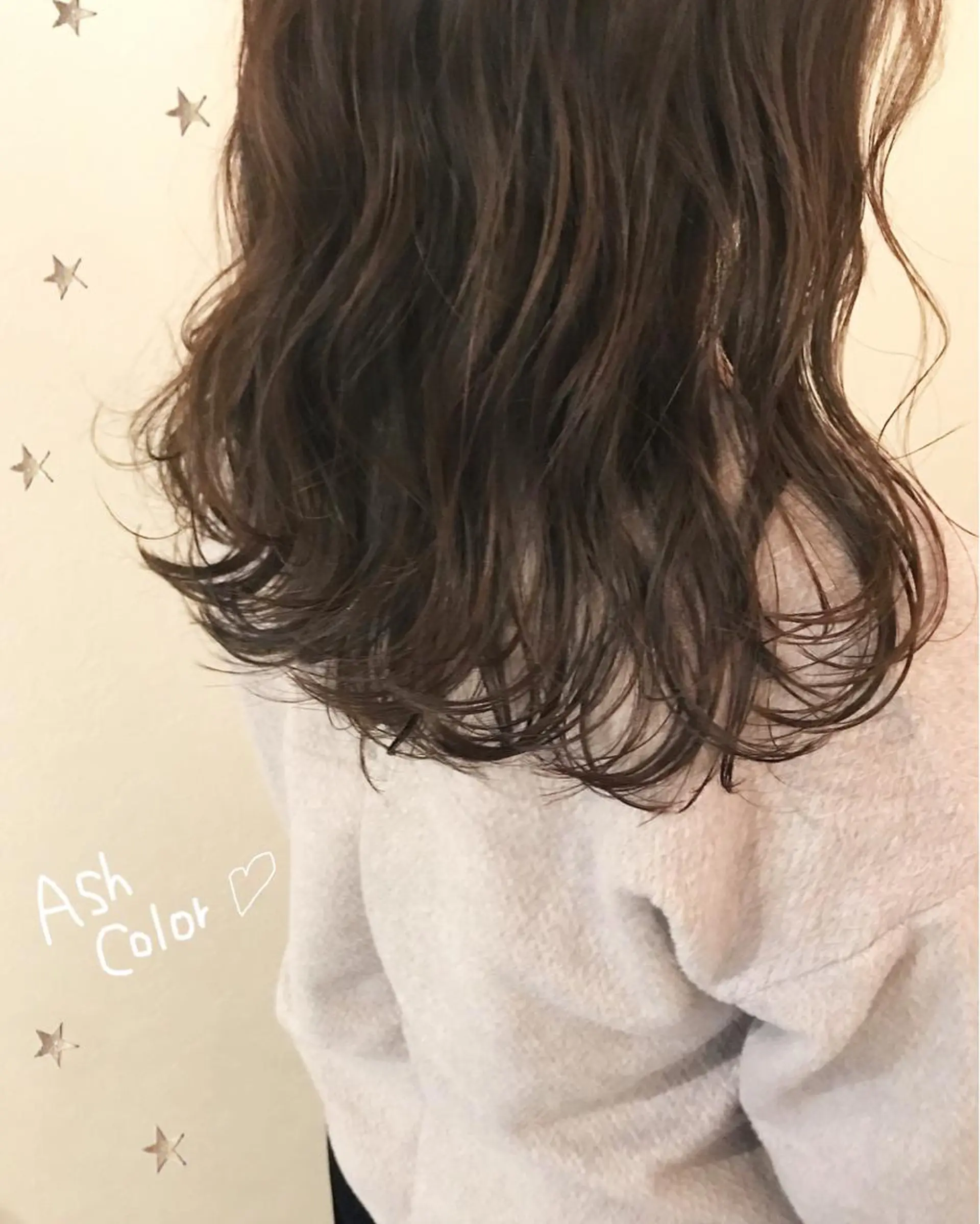 ミディアム カラー 市川 千夏のヘアスタイル