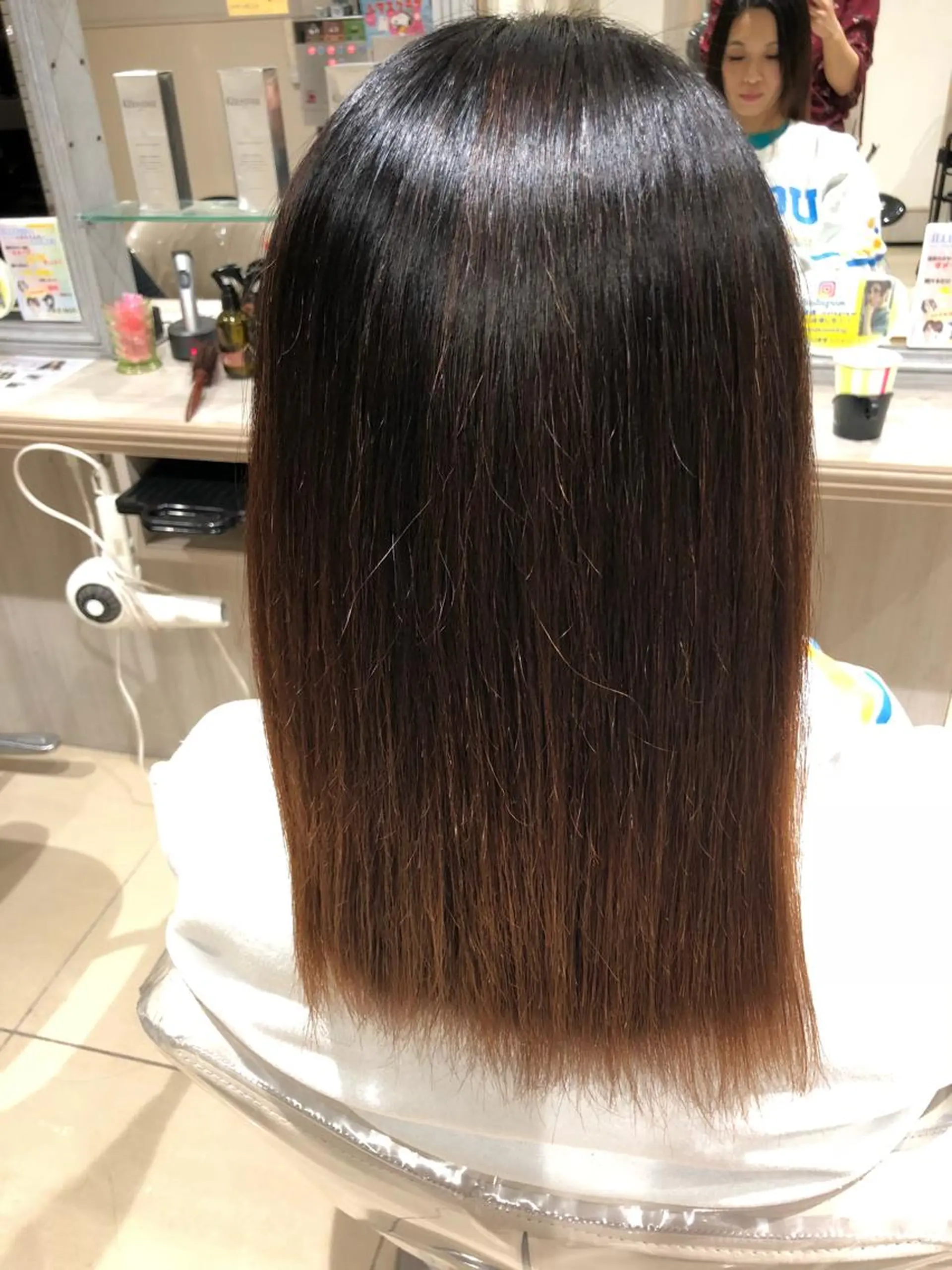 セミロング カット 縮毛矯正 トリートメント 似合う髪型が 分からない方へのヘアスタイル