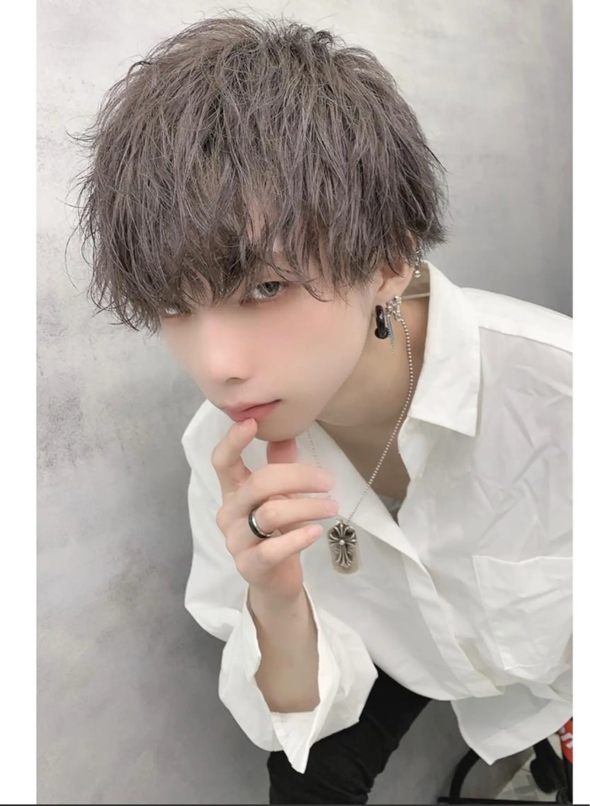 ミディアム カラー パーマ メンズ ミディアムパーマ メンズパーマ グレージュ スパイラルパーマ 河島 裕樹のヘアスタイル